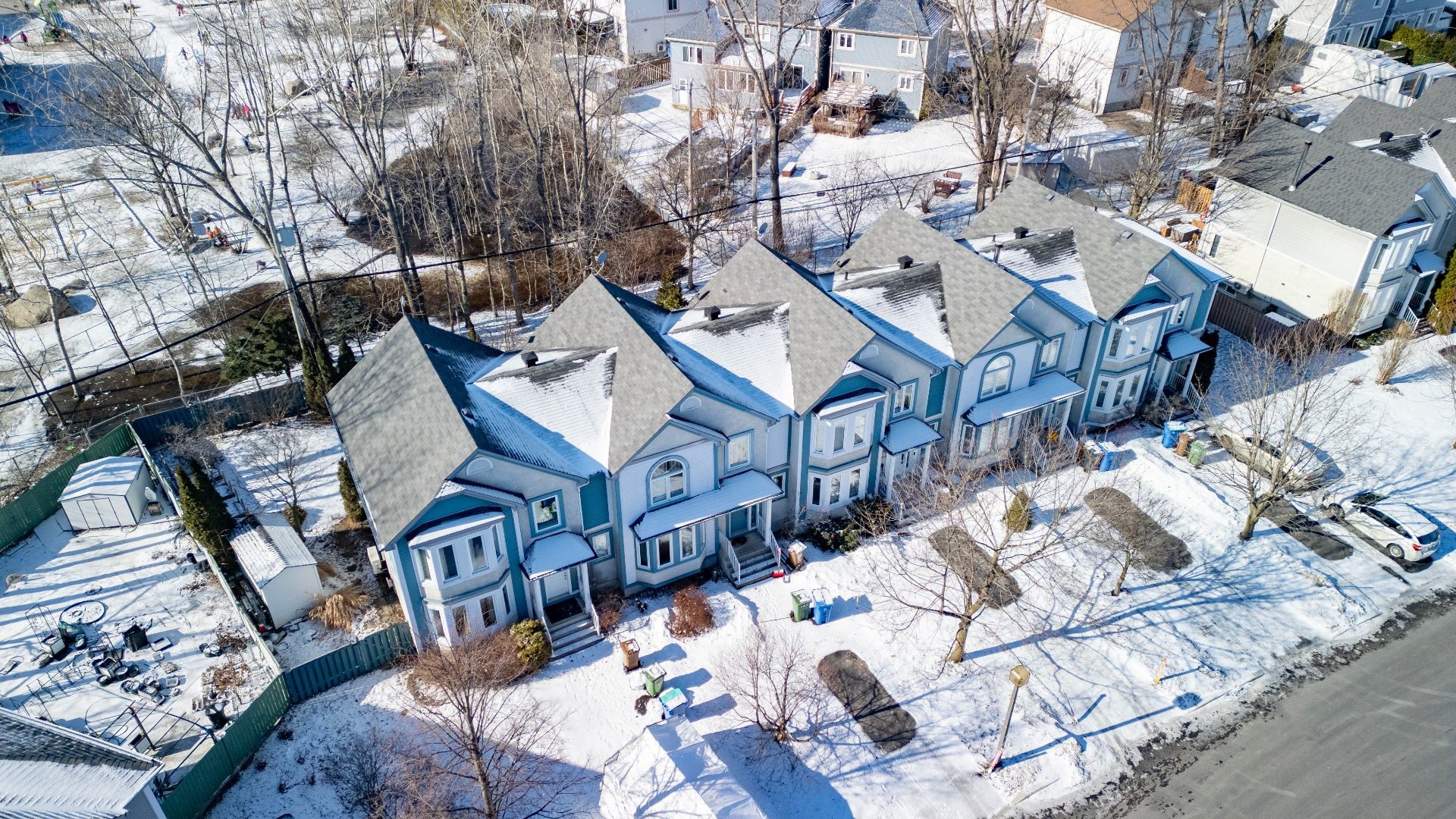 









95


Rue Perron

,
La Prairie,




QC
J5R5Z5

