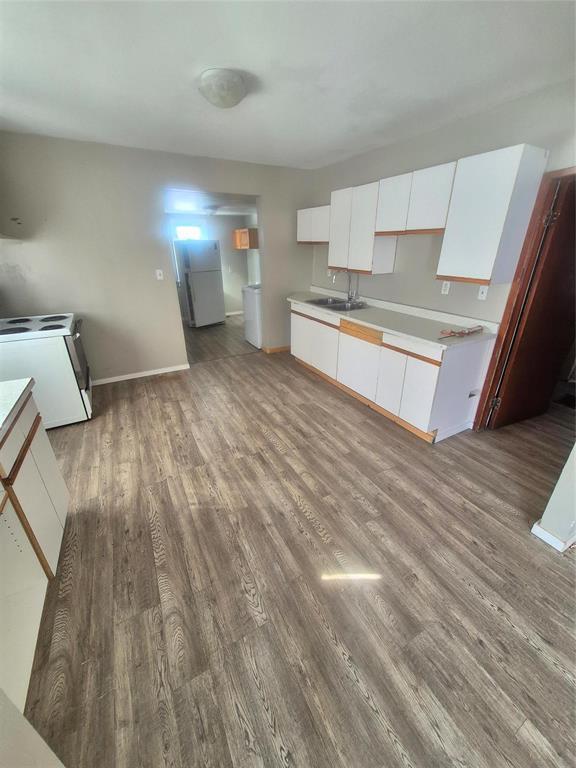 












154 3rd Avenue

,
Neepawa,




Manitoba
R0J1H0

