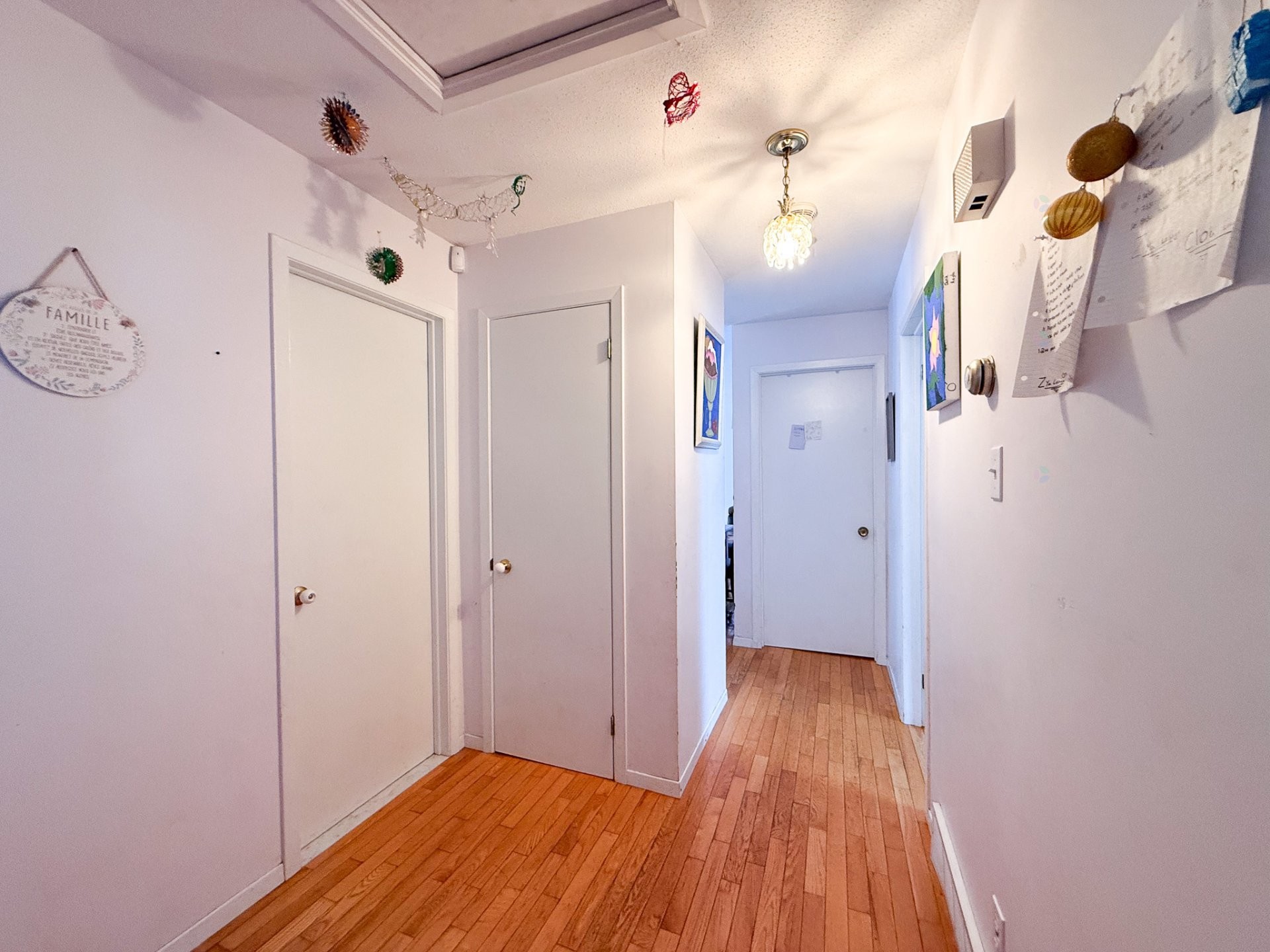 









49


Rue de Drapeau

,
Gatineau (Gatineau),




QC
J8T1B1

