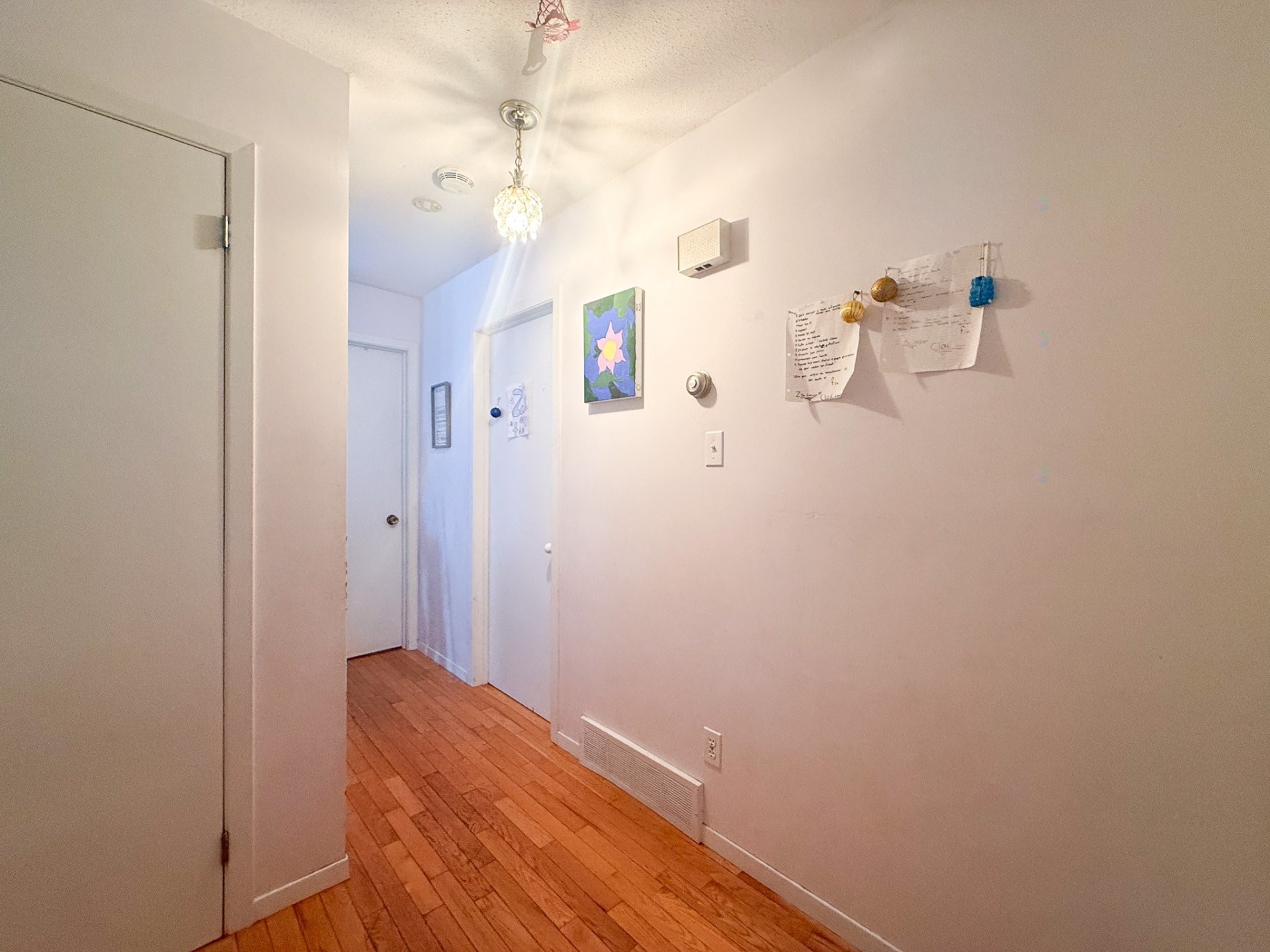 









49


Rue de Drapeau

,
Gatineau (Gatineau),




QC
J8T1B1

