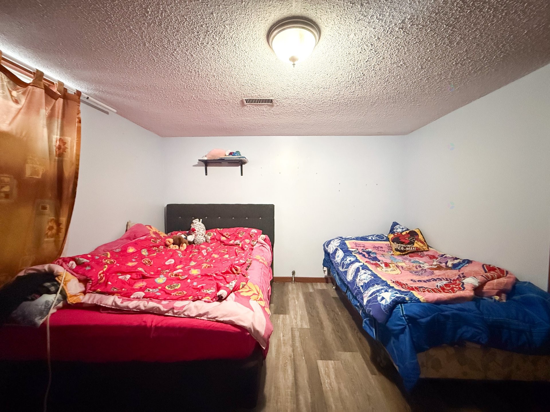 









49


Rue de Drapeau

,
Gatineau (Gatineau),




QC
J8T1B1

