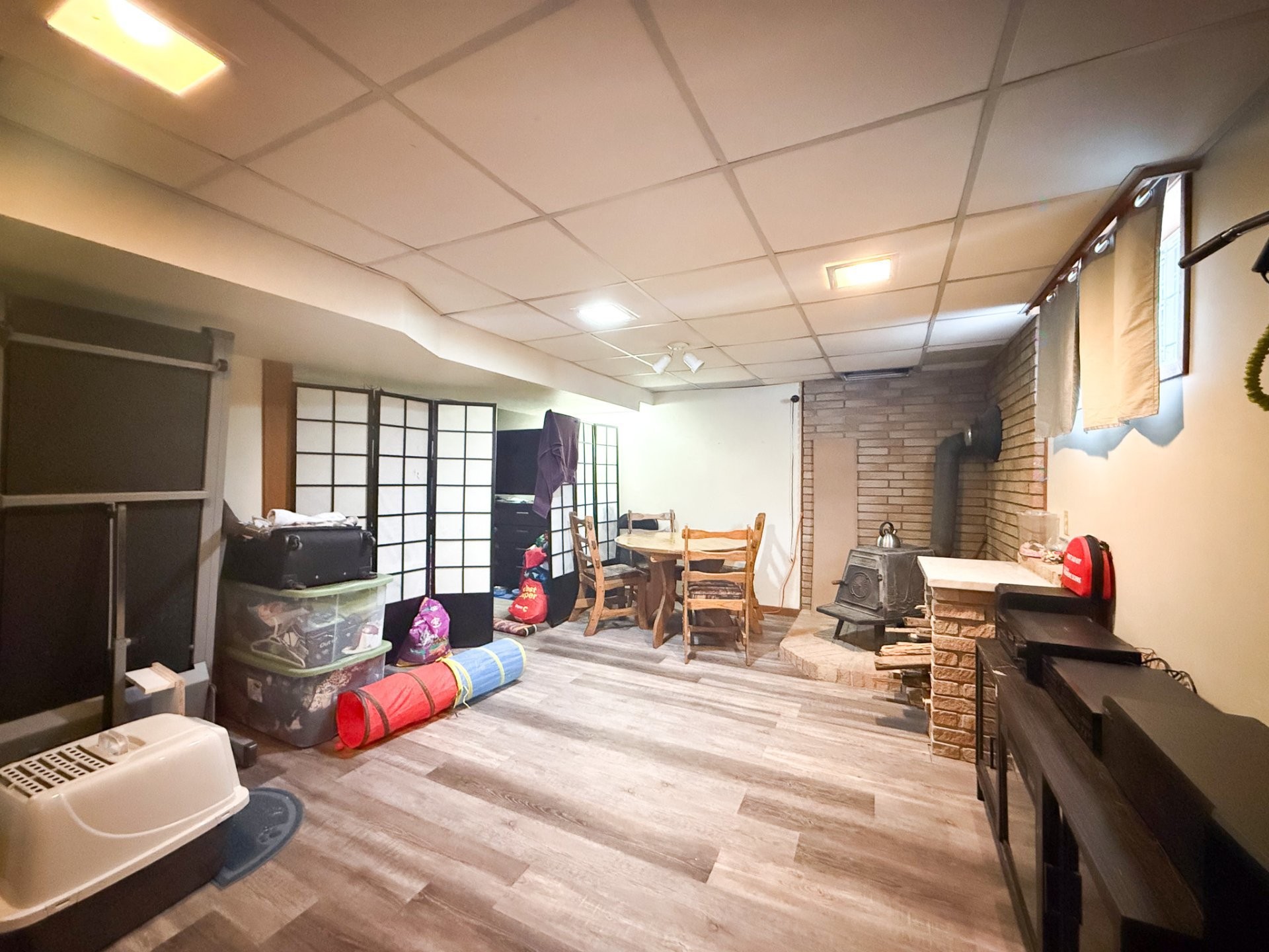 









49


Rue de Drapeau

,
Gatineau (Gatineau),




QC
J8T1B1

