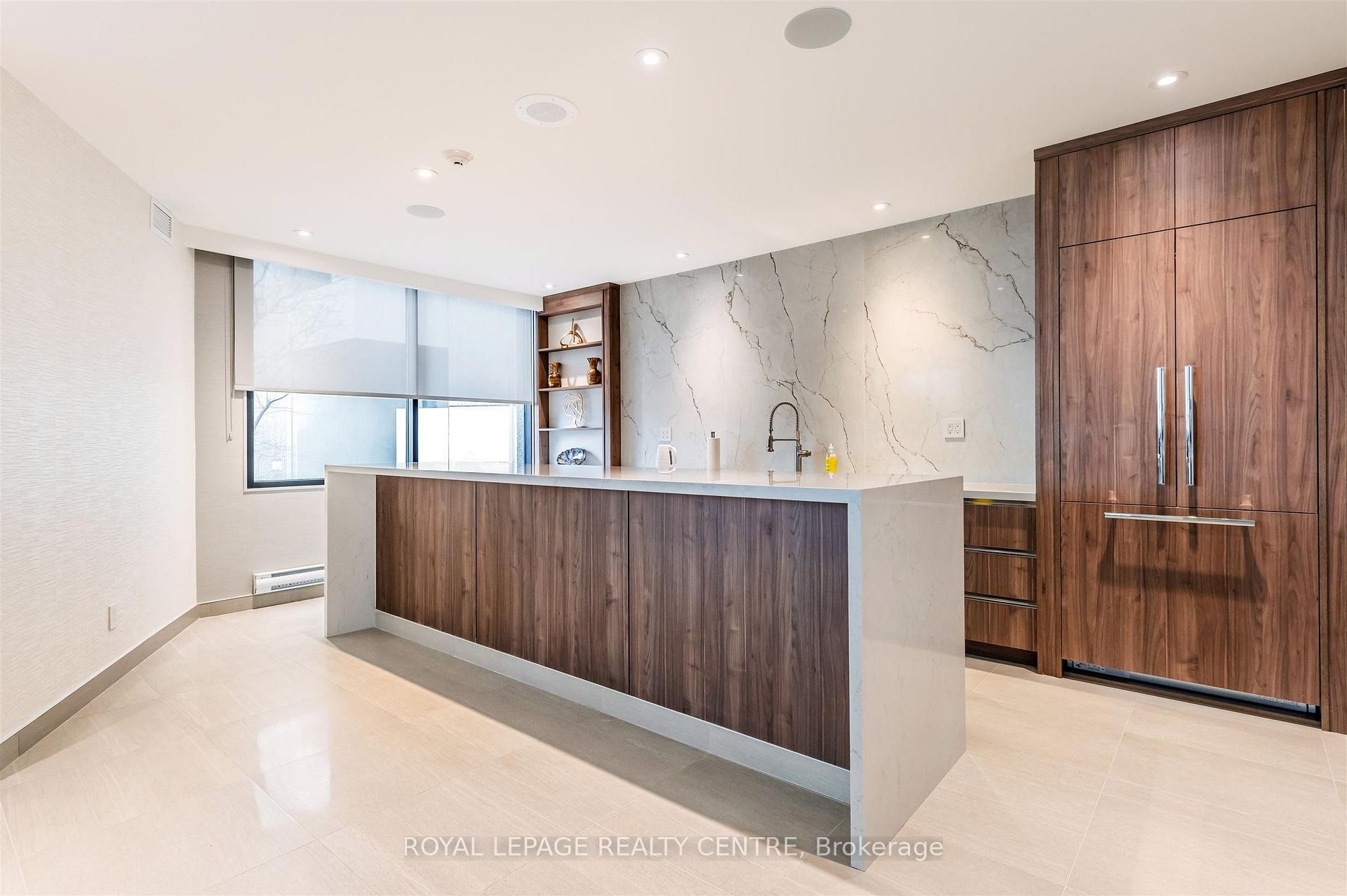 









296


Mill

Road, B4,
Toronto,




ON
M9C 4X8

