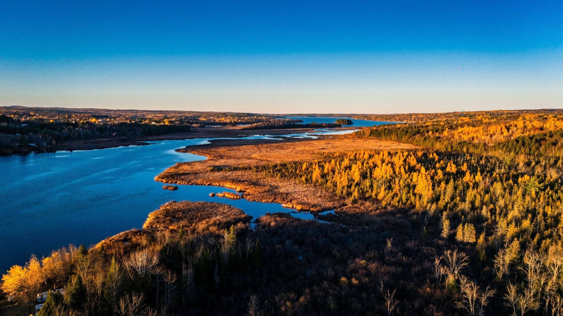 












Ch. du Lac

,
Sainte-Catherine-de-Hatley,







QC
J0B1W0

