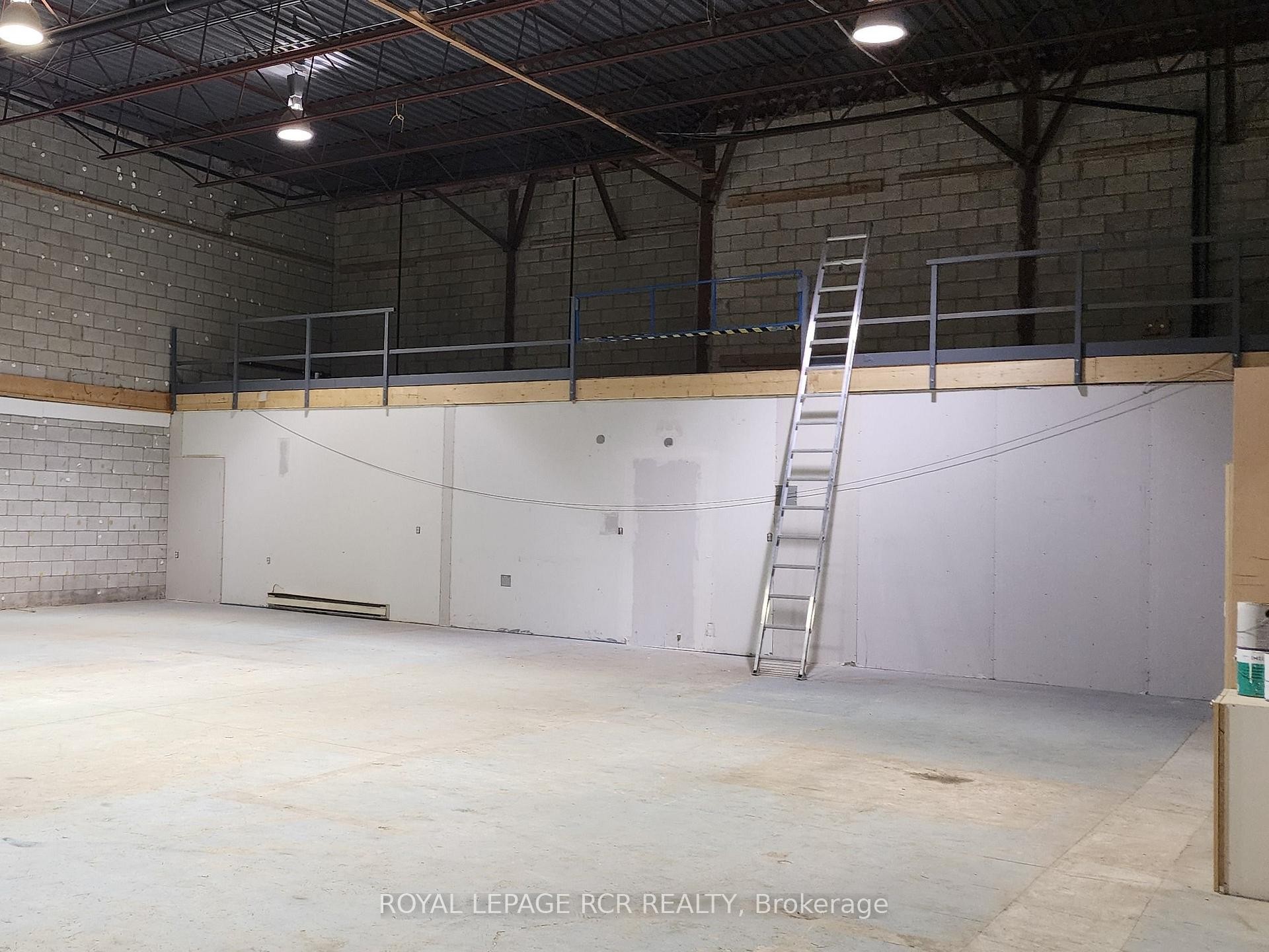 









17075


Leslie

Street, 16/17,
Newmarket,




ON
L3Y 8E1

