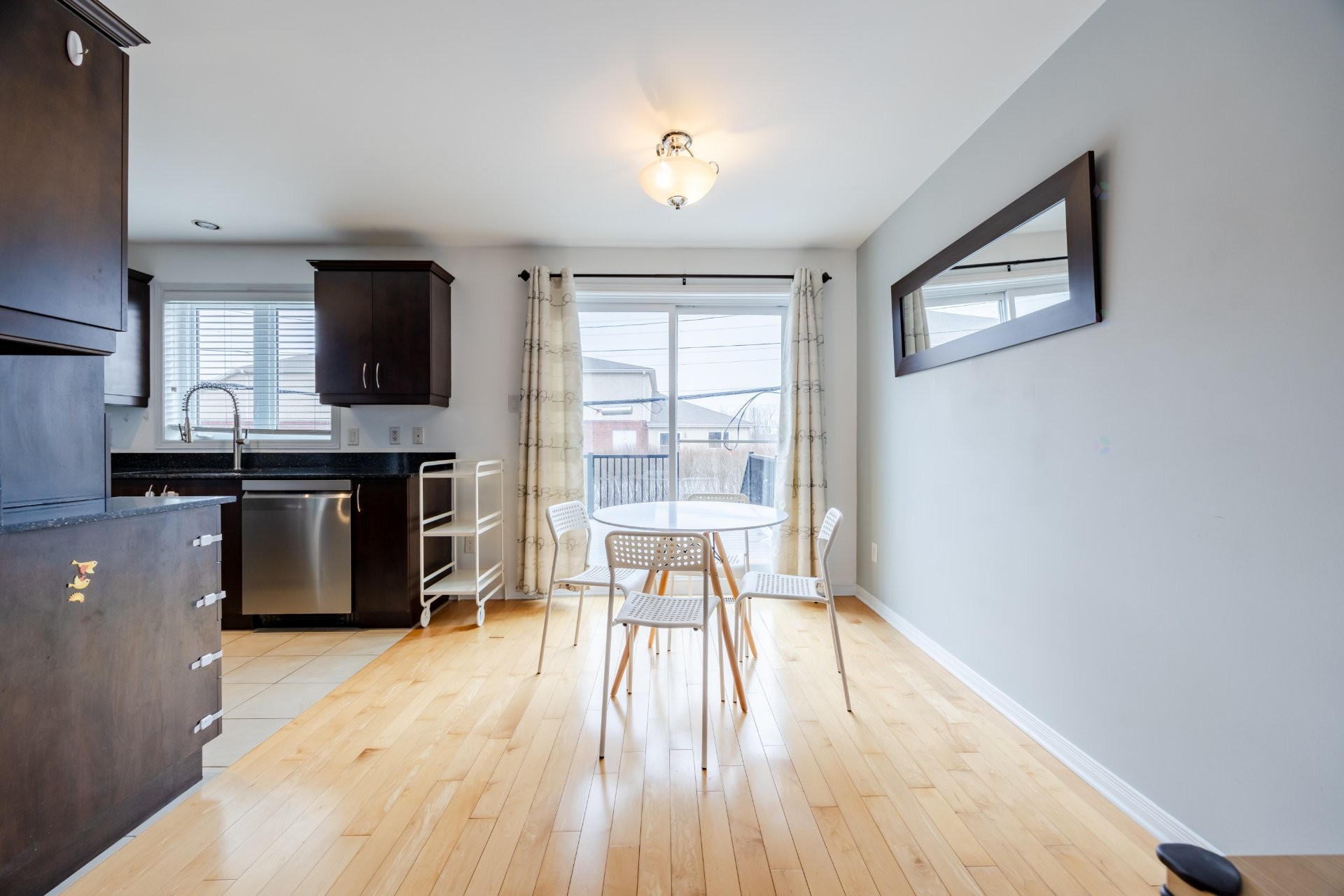 









1938


Ch. de St-Jean

,
La Prairie,




QC
J5R0E1

