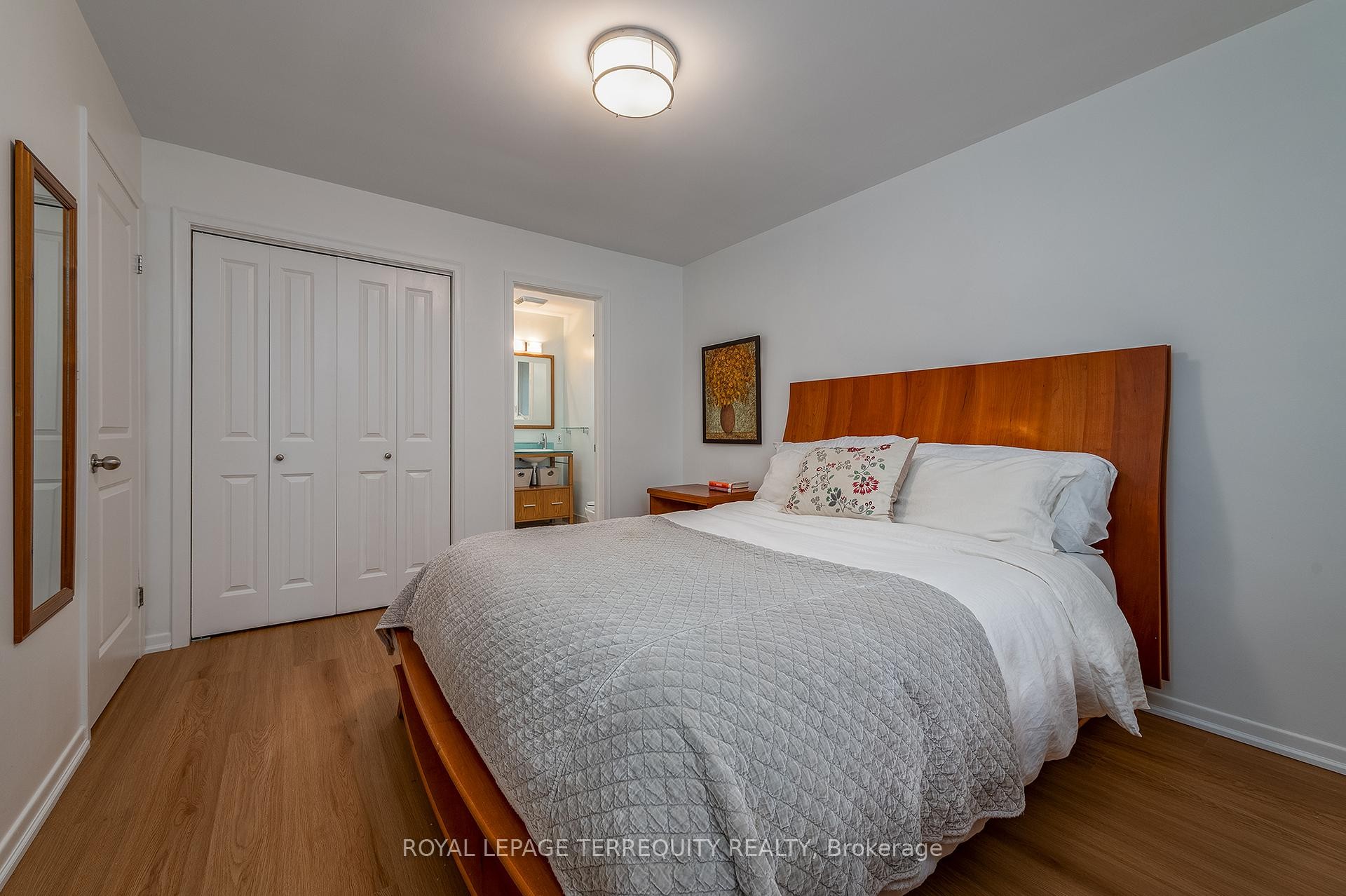 









6


Earlington

Avenue,
Toronto,




ON
M8X 2N5

