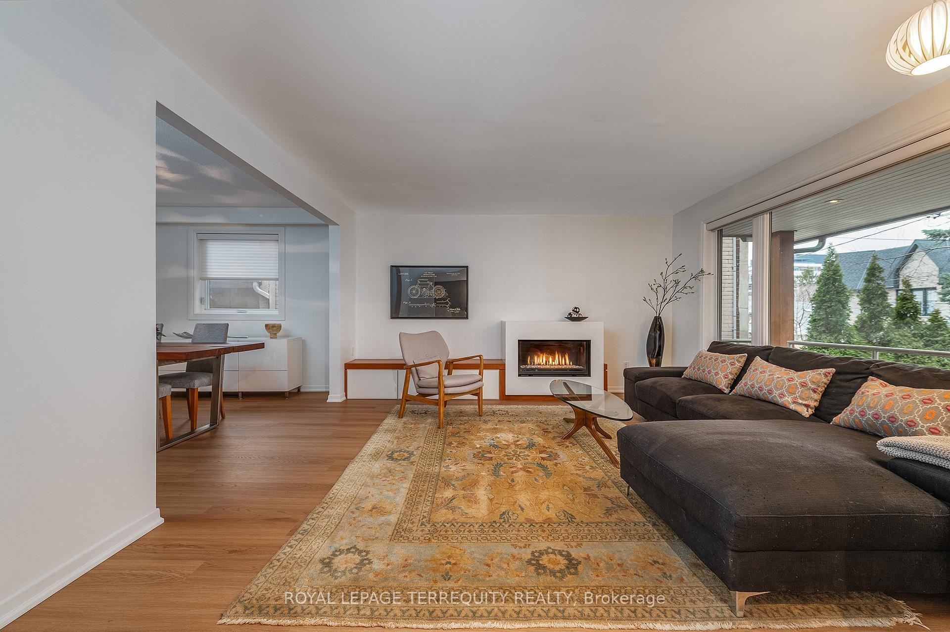 









6


Earlington

Avenue,
Toronto,




ON
M8X 2N5

