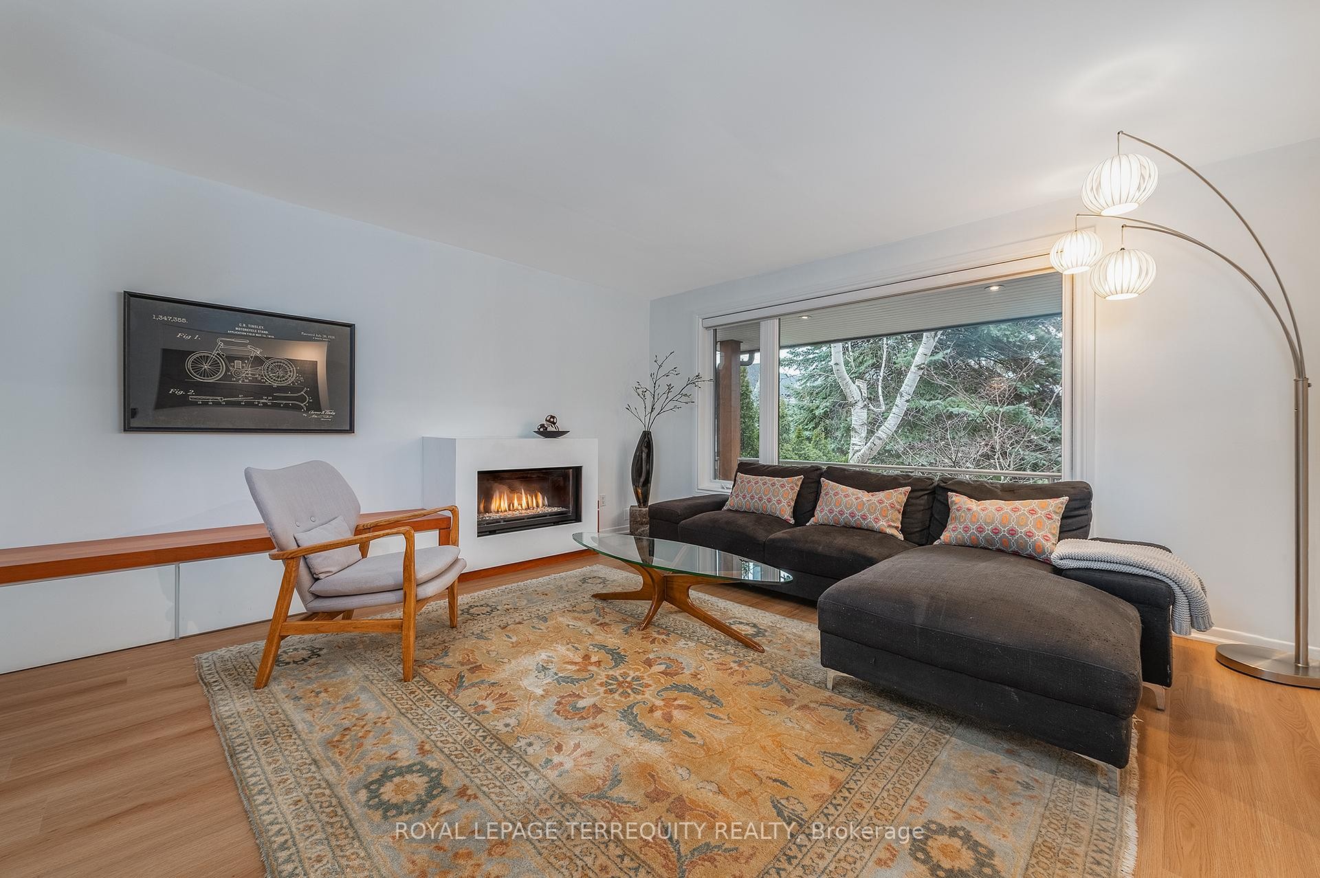 









6


Earlington

Avenue,
Toronto,




ON
M8X 2N5


