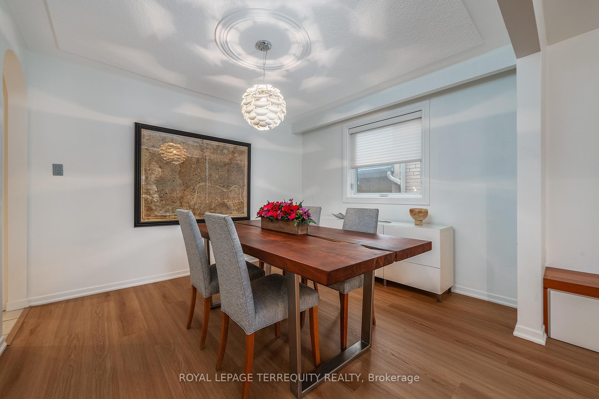 









6


Earlington

Avenue,
Toronto,




ON
M8X 2N5

