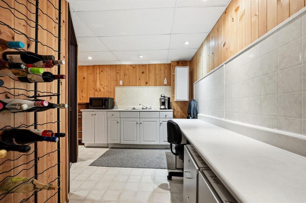 












101 1000 Wilkes Avenue

,
Winnipeg,




Manitoba
R3P2S3

