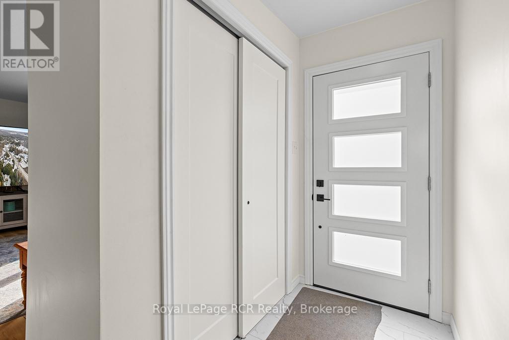 












405009 GREY 4 ROAD

,
Grey Highlands,




Ontario
N0C1K0

