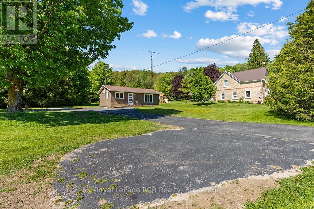 












405009 GREY 4 ROAD

,
Grey Highlands,




Ontario
N0C1K0

