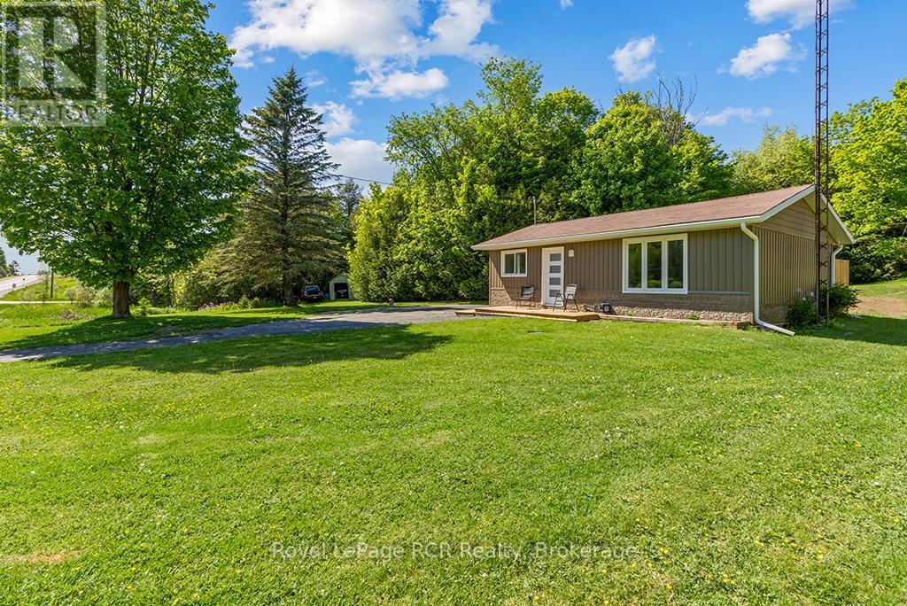 












405009 GREY 4 ROAD

,
Grey Highlands,




Ontario
N0C1K0

