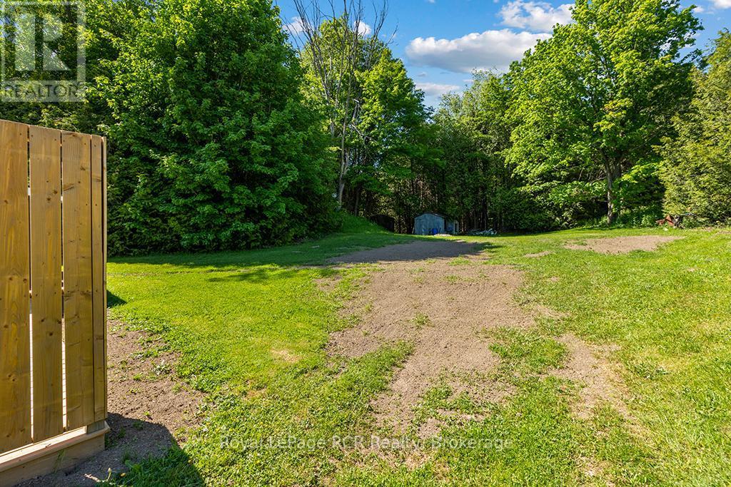 












405009 GREY 4 ROAD

,
Grey Highlands,




Ontario
N0C1K0

