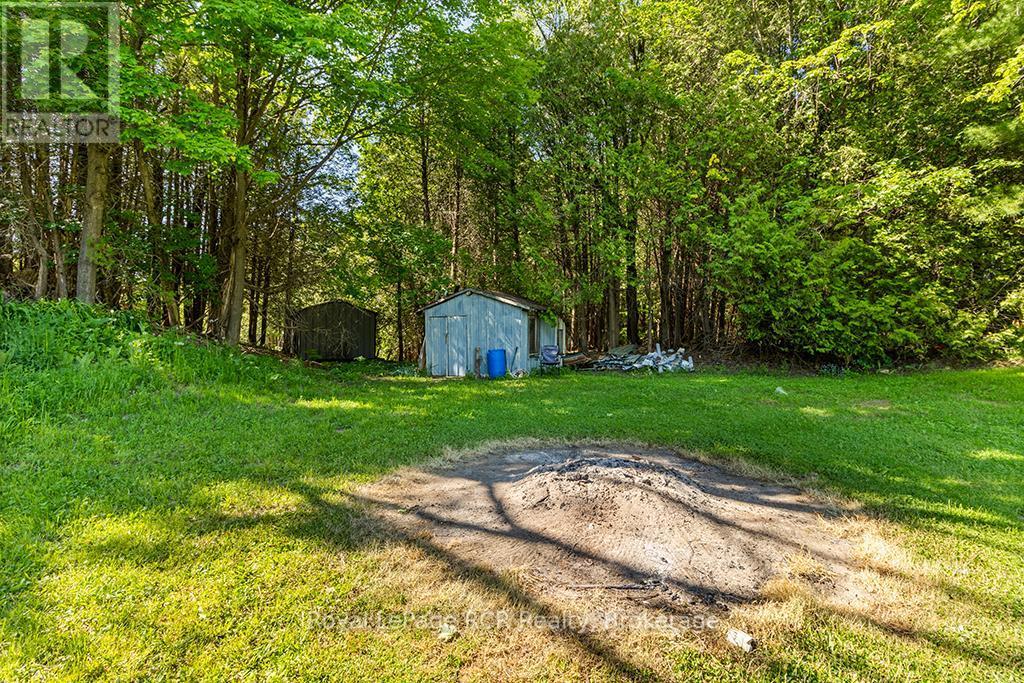 












405009 GREY 4 ROAD

,
Grey Highlands,




Ontario
N0C1K0

