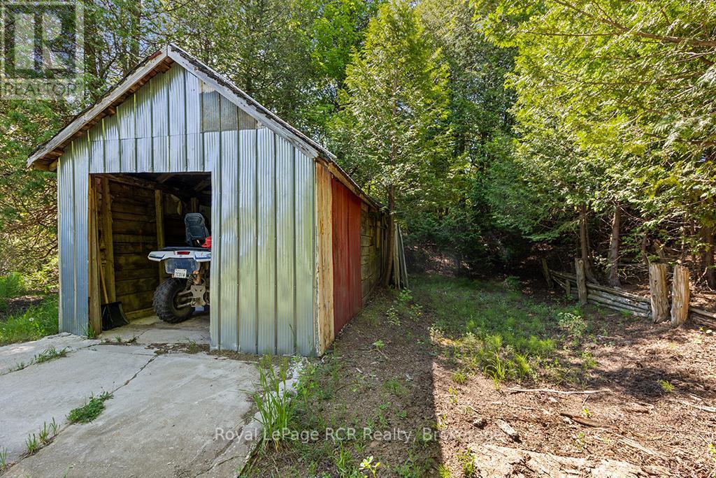 












405009 GREY 4 ROAD

,
Grey Highlands,




Ontario
N0C1K0

