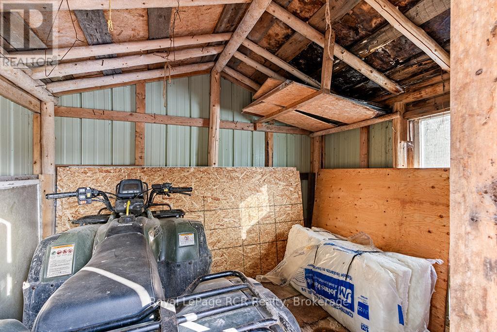 












405009 GREY 4 ROAD

,
Grey Highlands,




Ontario
N0C1K0

