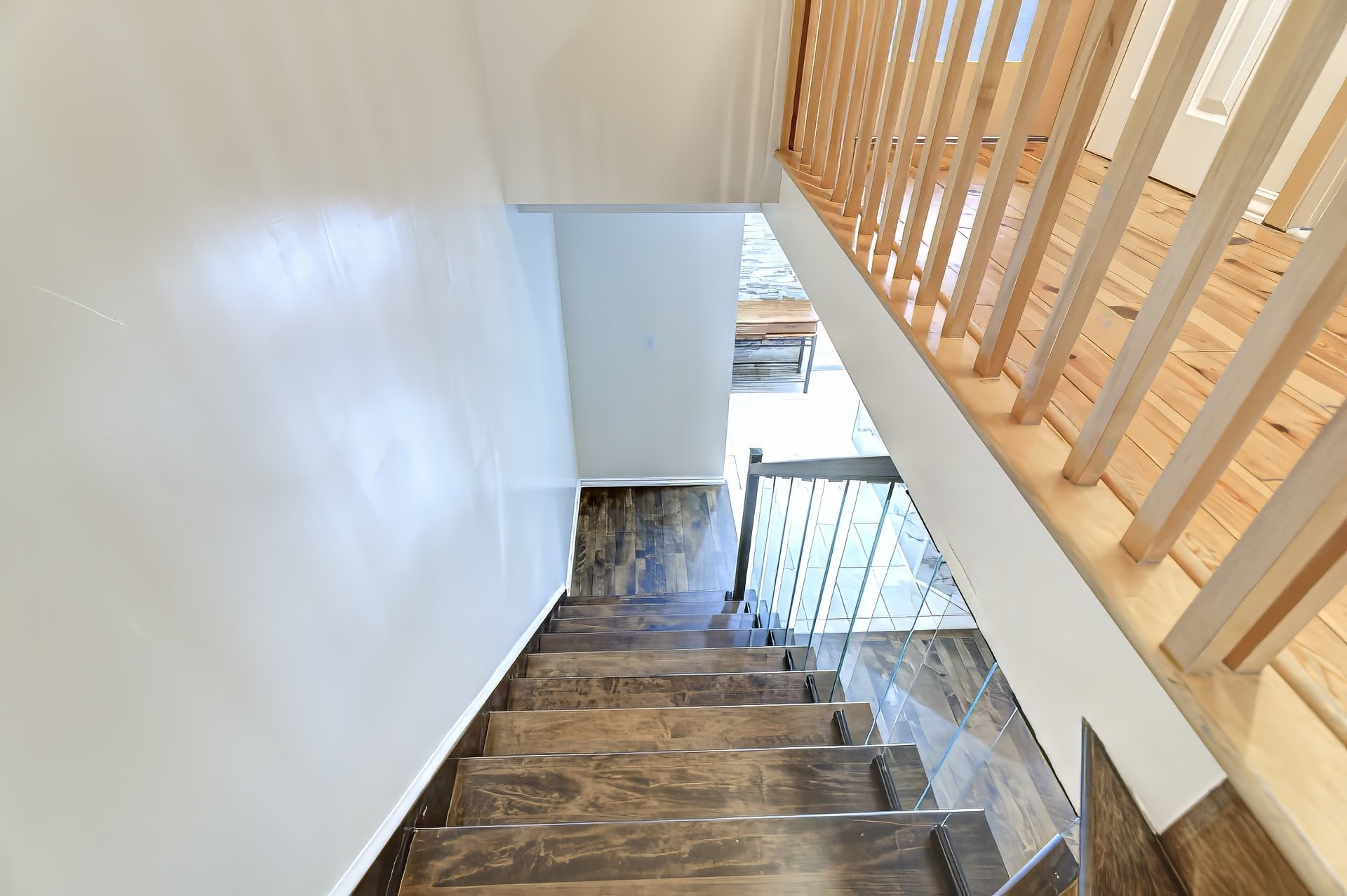 









492


Rue Médard-Bourgault

,
Laval (Sainte-Rose),




QC
H7L5M5

