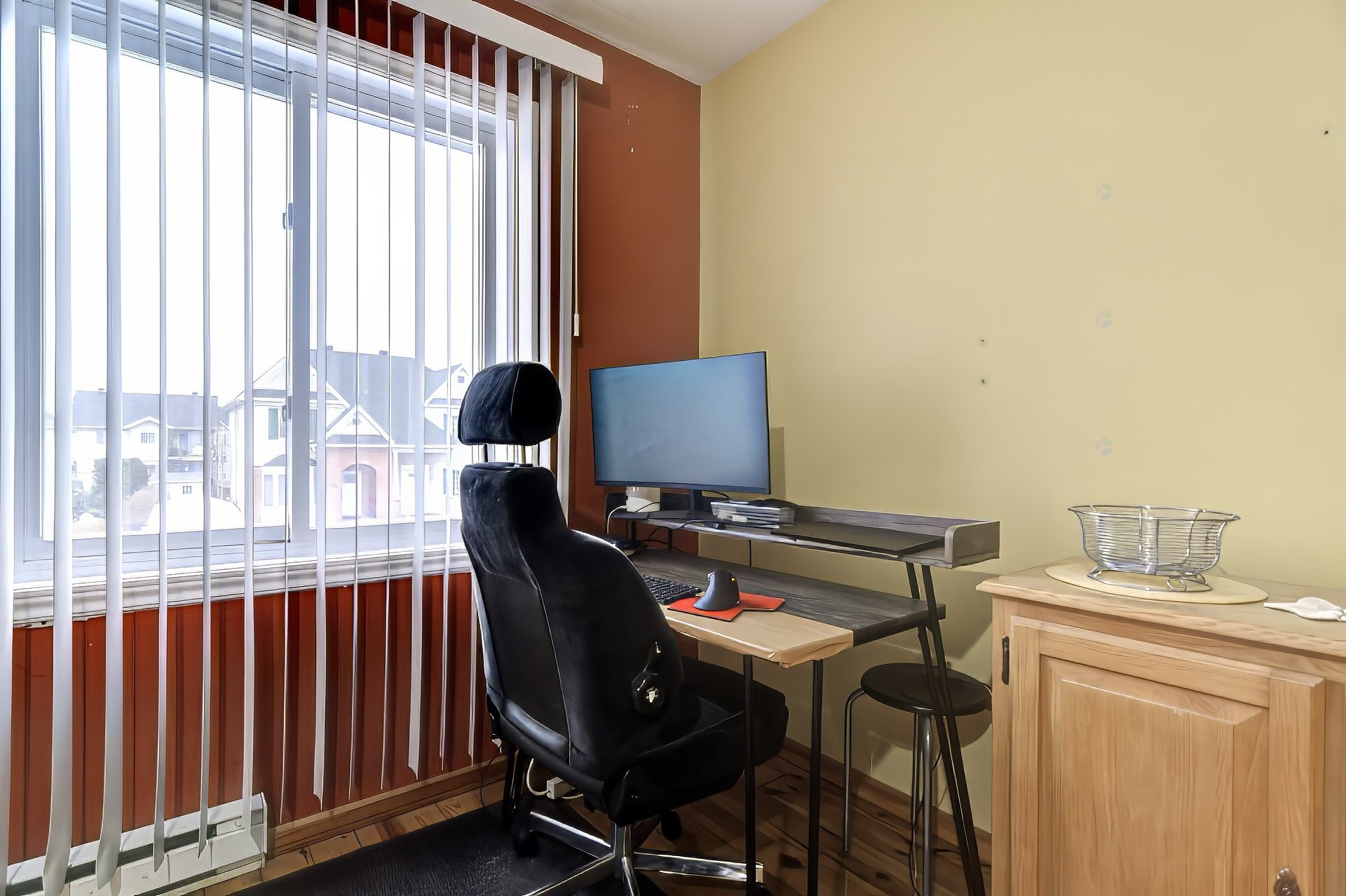 









492


Rue Médard-Bourgault

,
Laval (Sainte-Rose),




QC
H7L5M5


