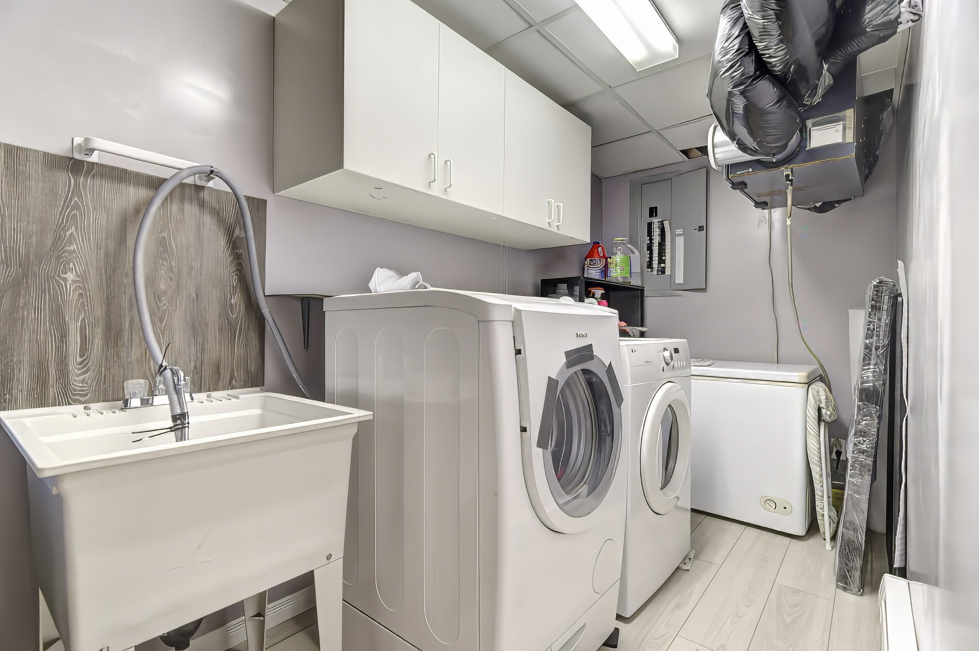 









492


Rue Médard-Bourgault

,
Laval (Sainte-Rose),




QC
H7L5M5


