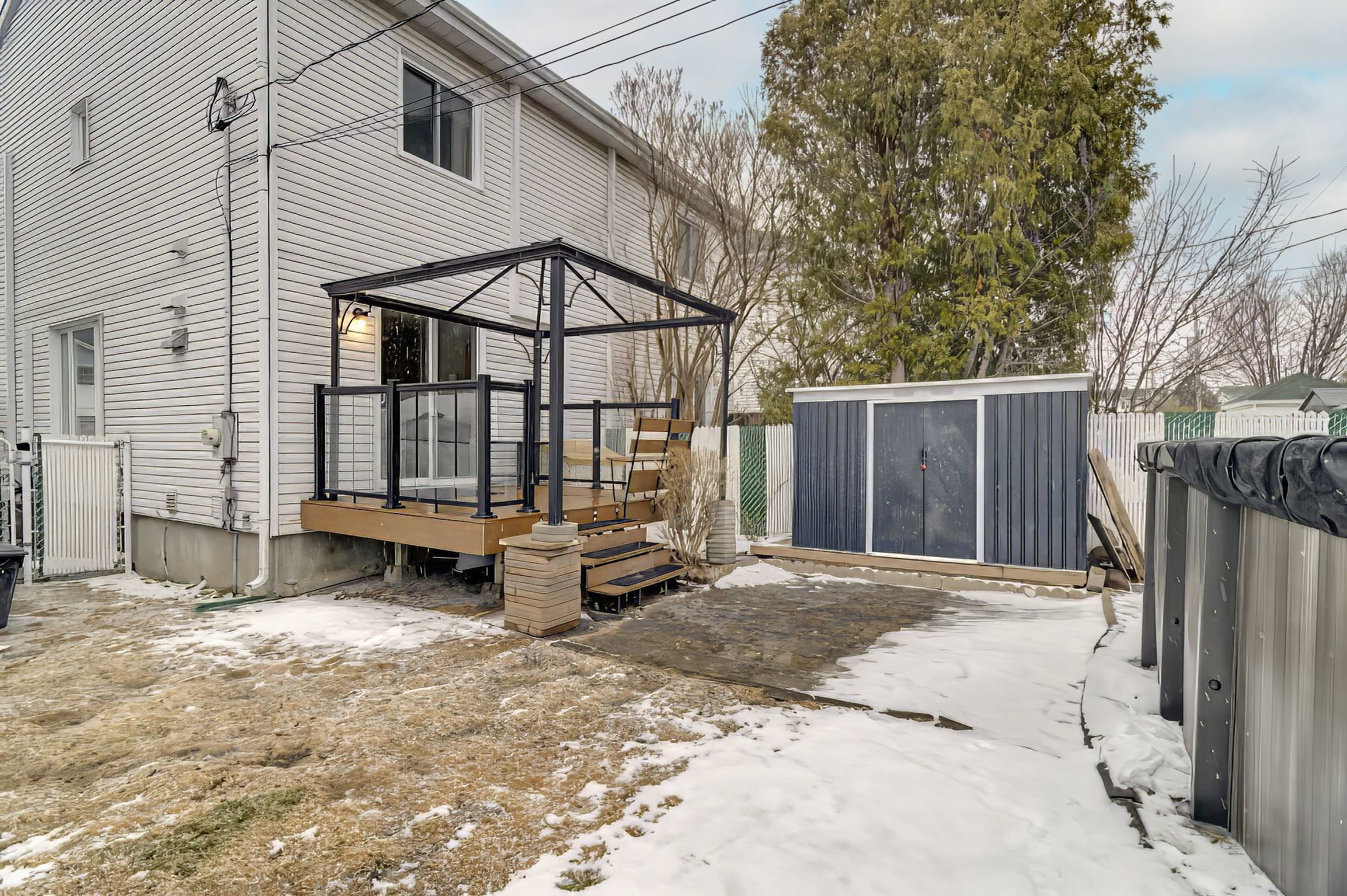 









492


Rue Médard-Bourgault

,
Laval (Sainte-Rose),




QC
H7L5M5

