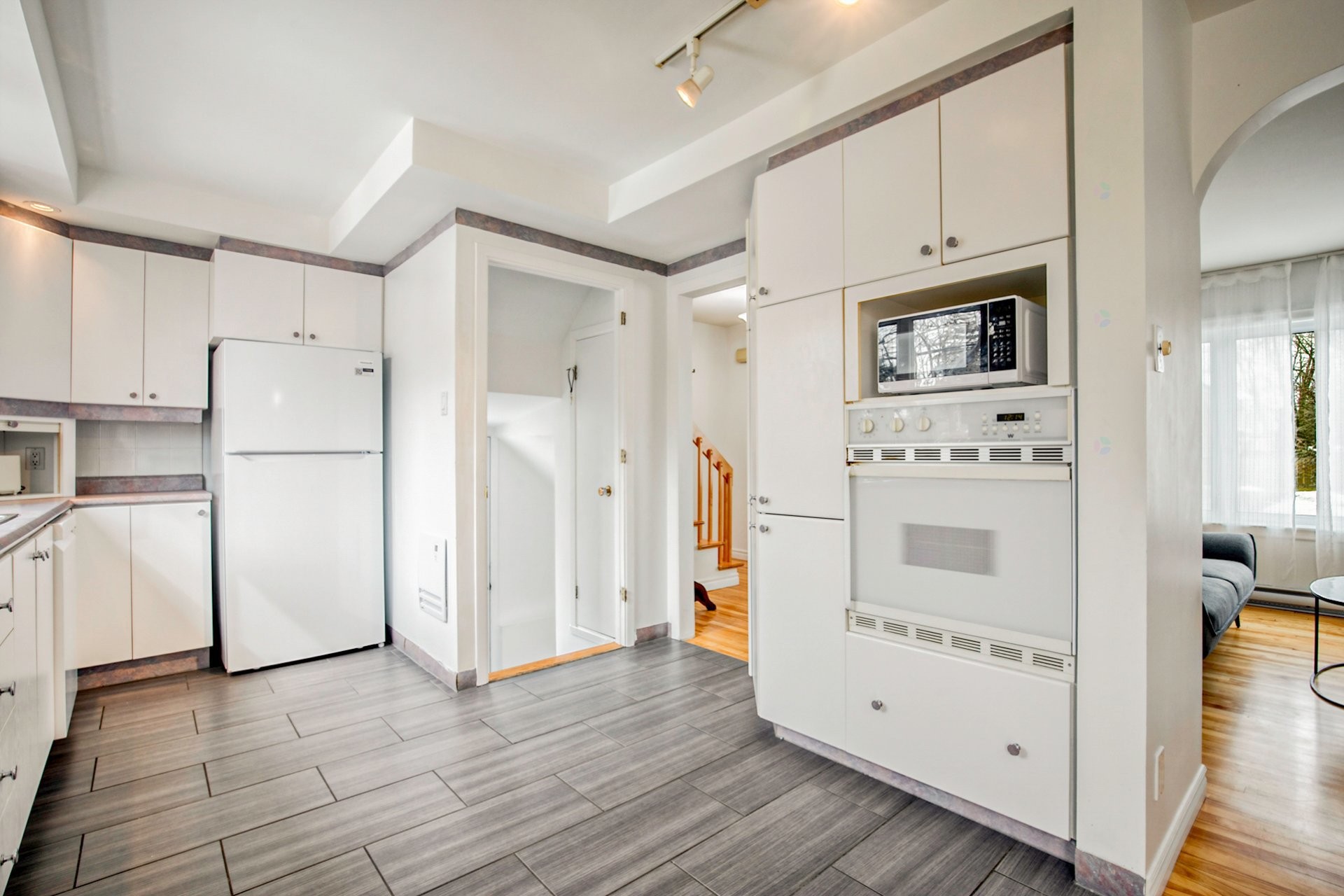 









1191


Rue Dulude

,
Saint-Bruno-de-Montarville,




QC
J3V3N1

