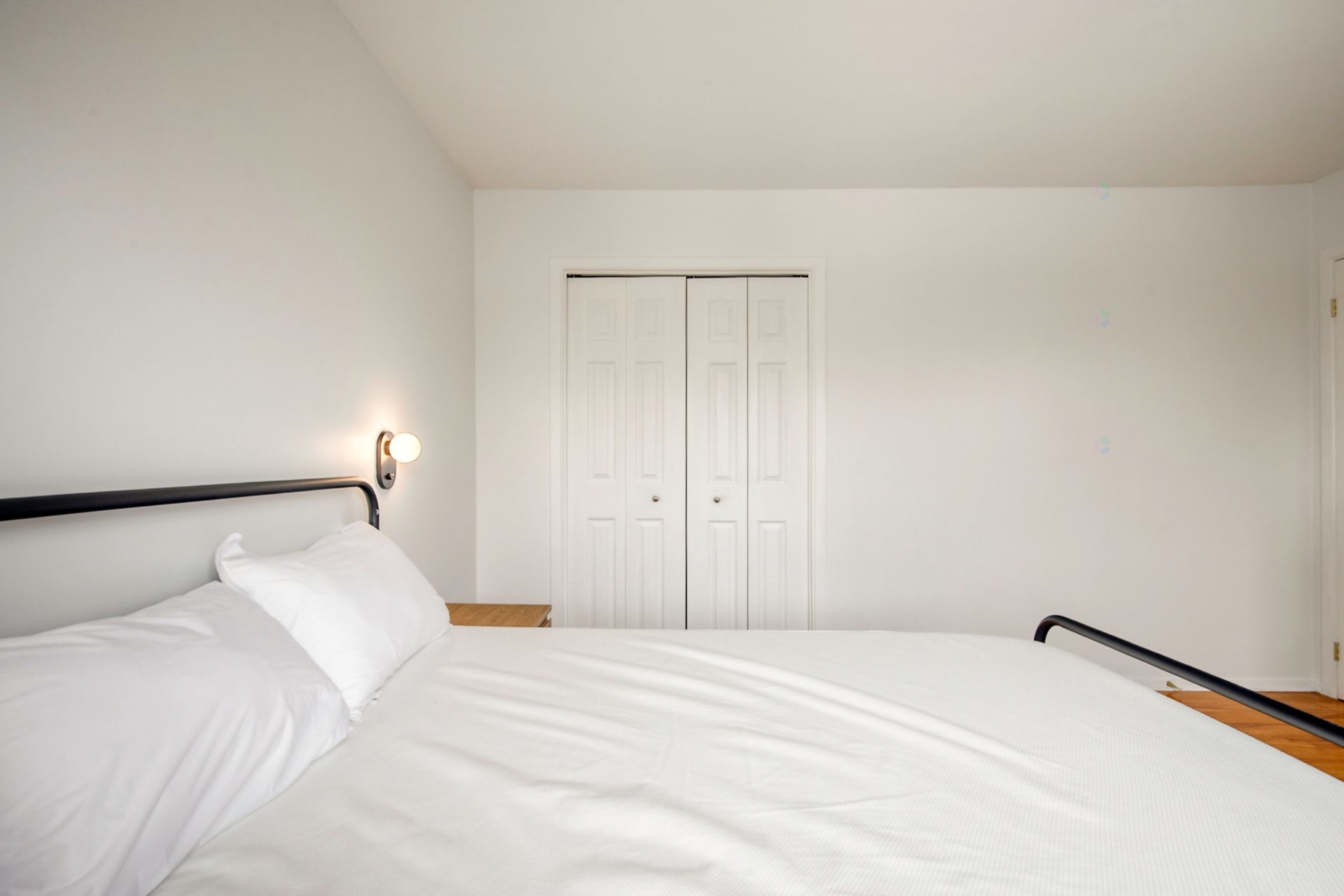 









1191


Rue Dulude

,
Saint-Bruno-de-Montarville,




QC
J3V3N1

