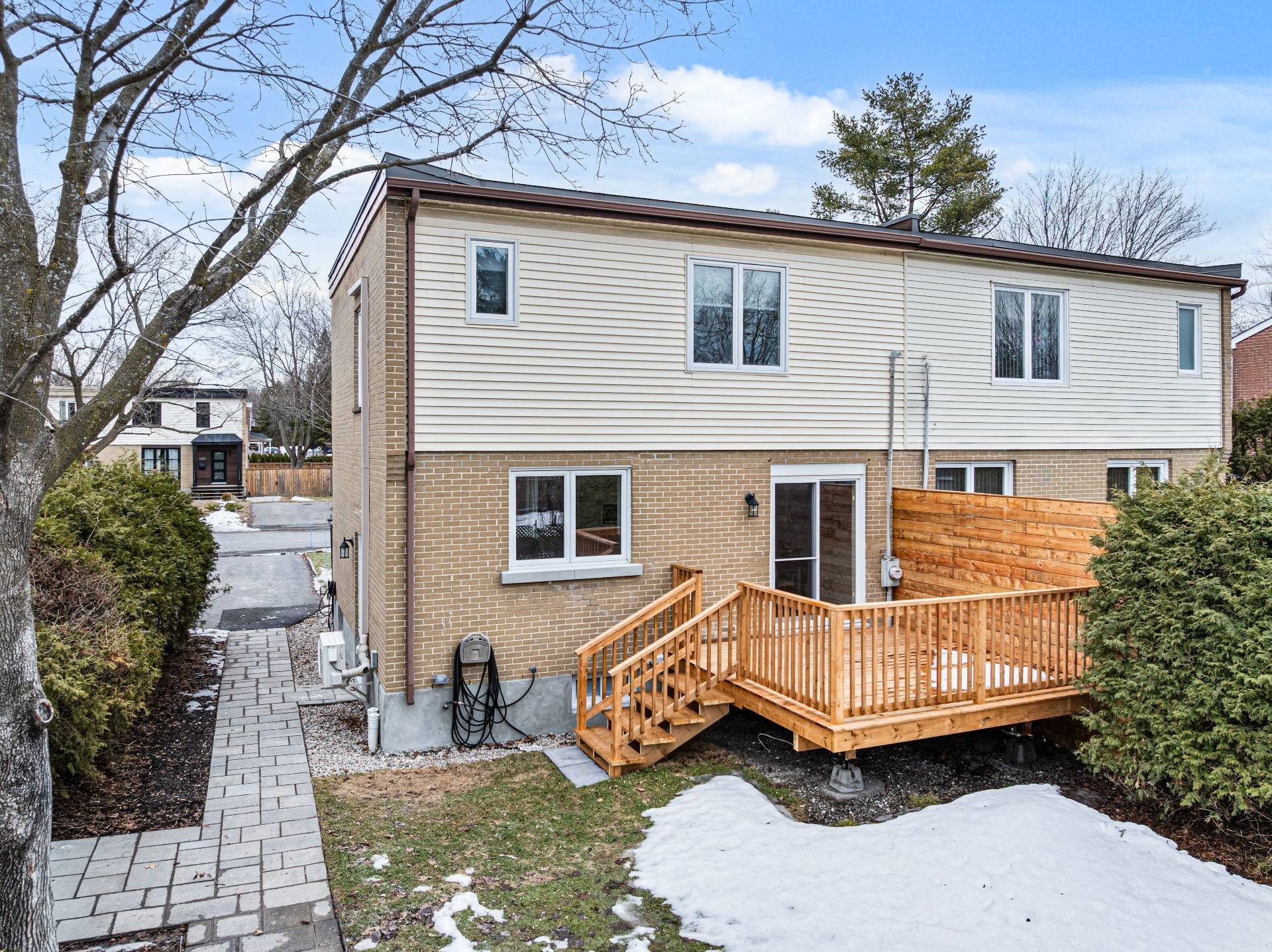 









1191


Rue Dulude

,
Saint-Bruno-de-Montarville,




QC
J3V3N1

