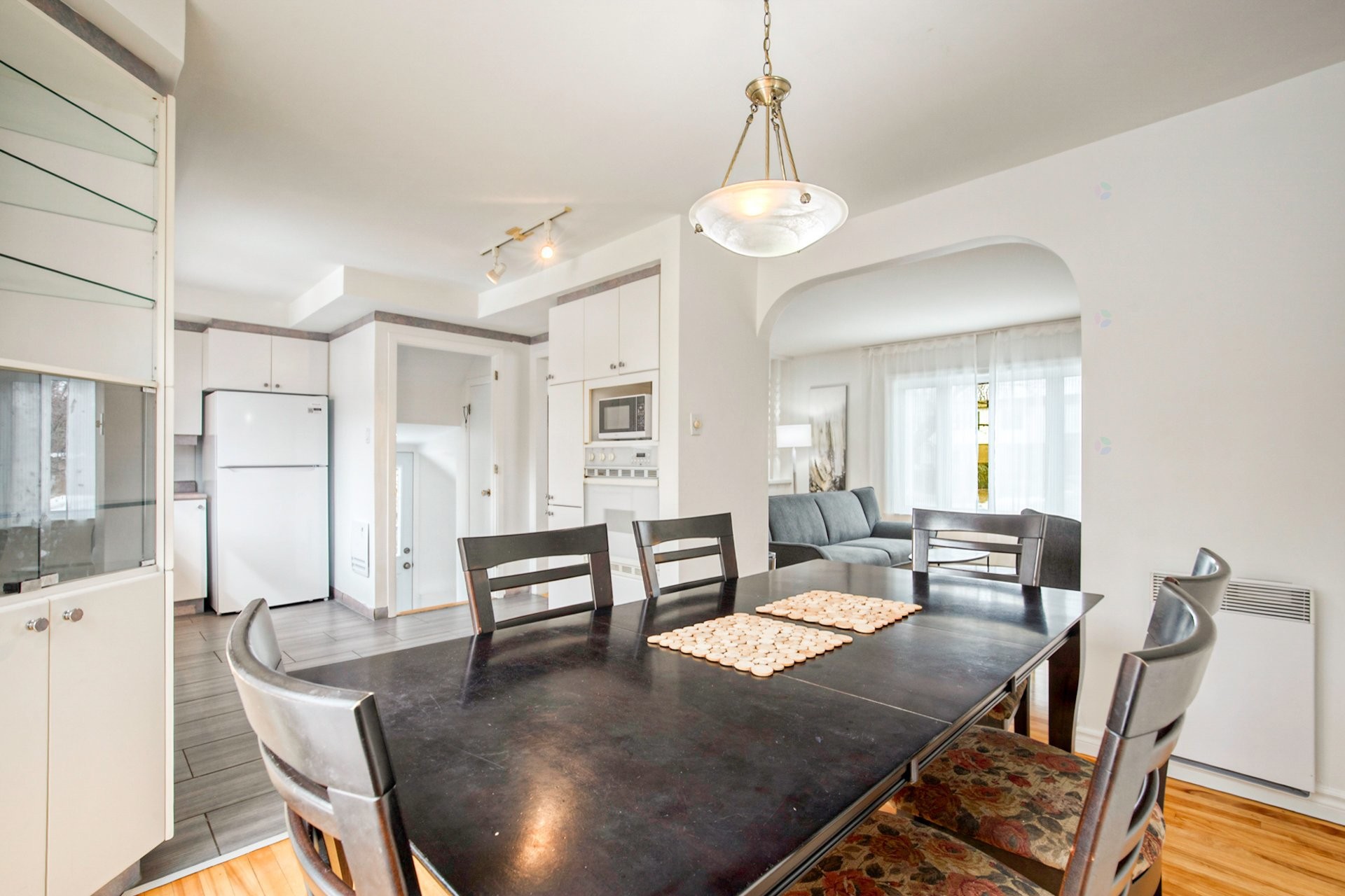 









1191


Rue Dulude

,
Saint-Bruno-de-Montarville,




QC
J3V3N1

