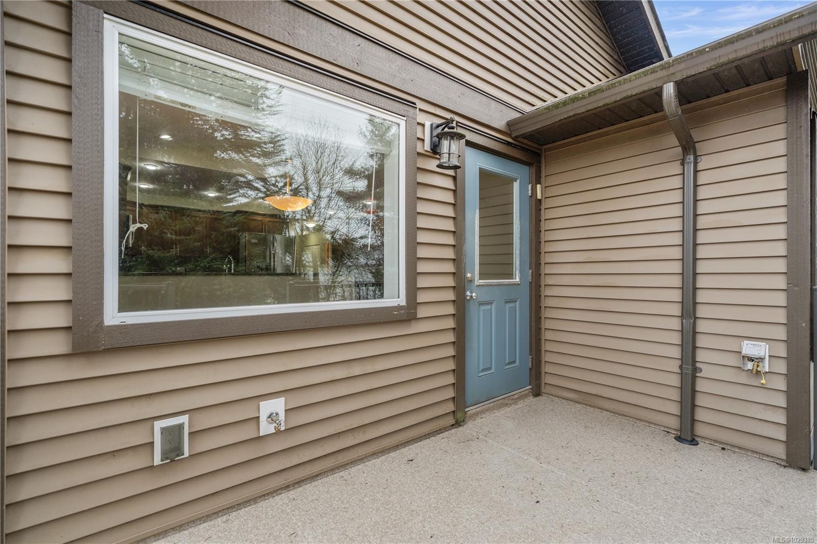 









1076


Jenkins

Ave,
Langford,




BC
V9B 2N7

