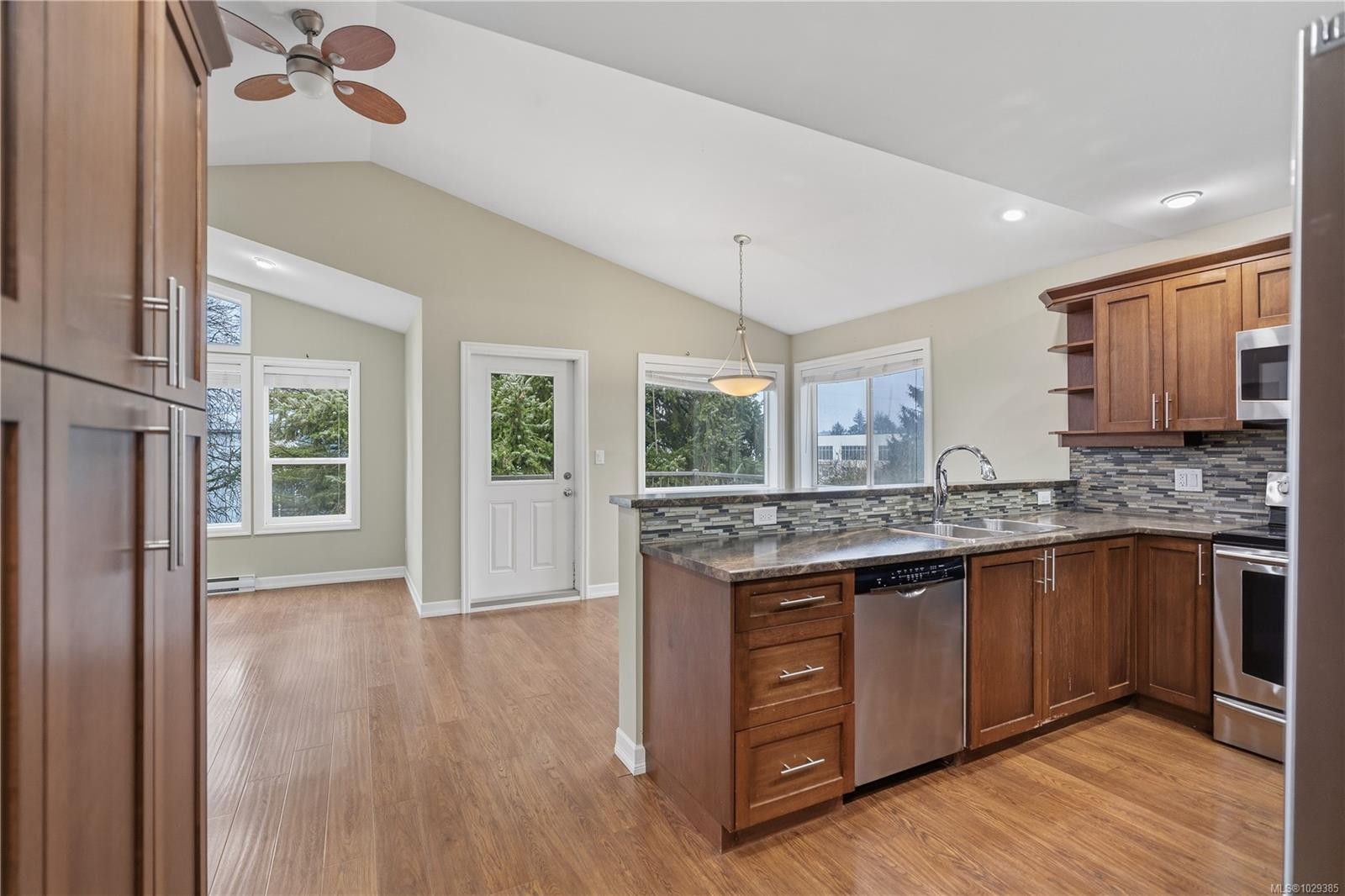 









1076


Jenkins

Ave,
Langford,




BC
V9B 2N7

