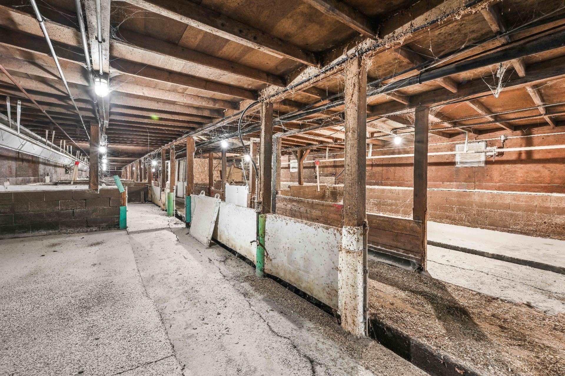 









2402


2e Rue

,
Sainte-Sophie,







QC
J5J1N5

