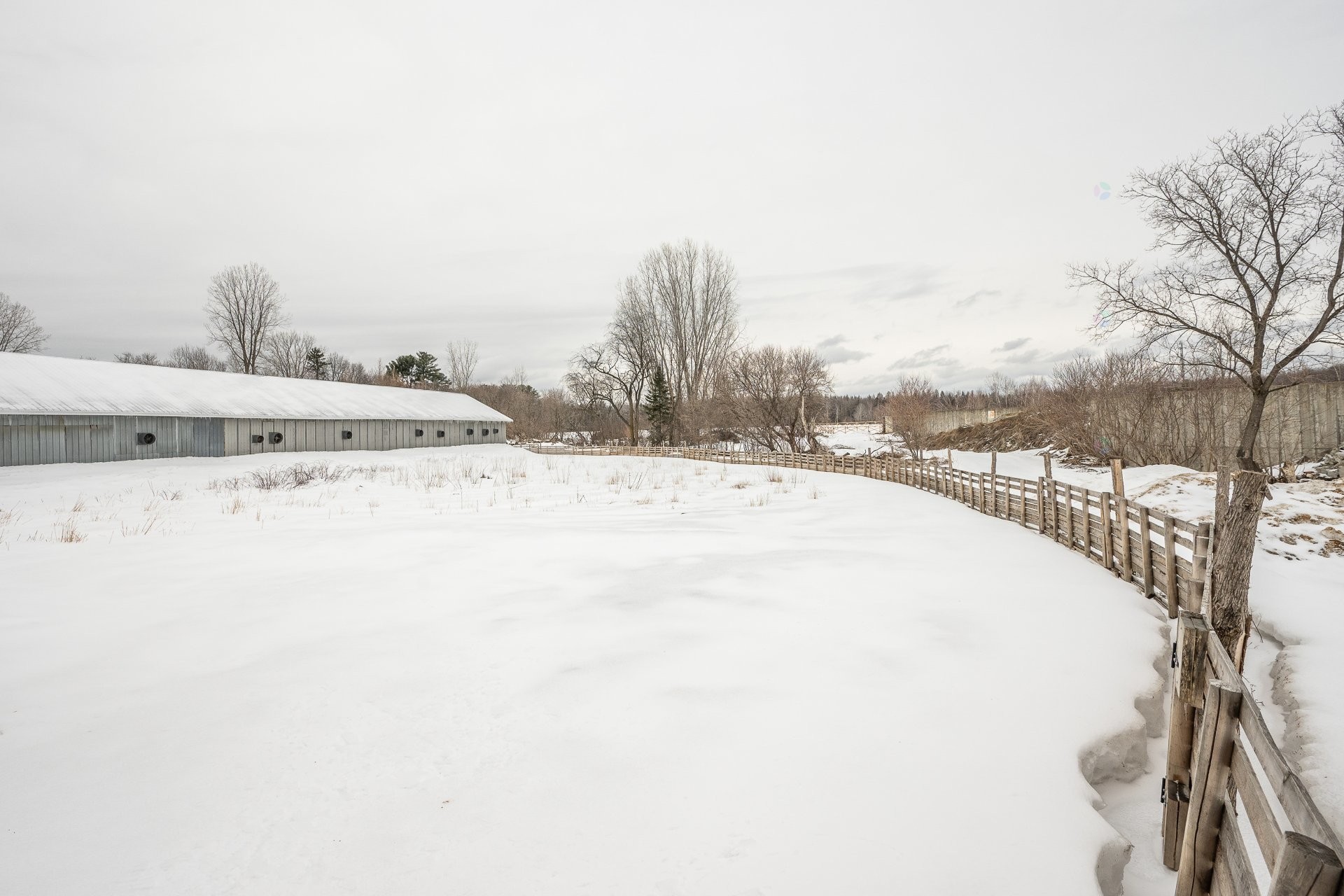 









2402


2e Rue

,
Sainte-Sophie,







QC
J5J1N5

