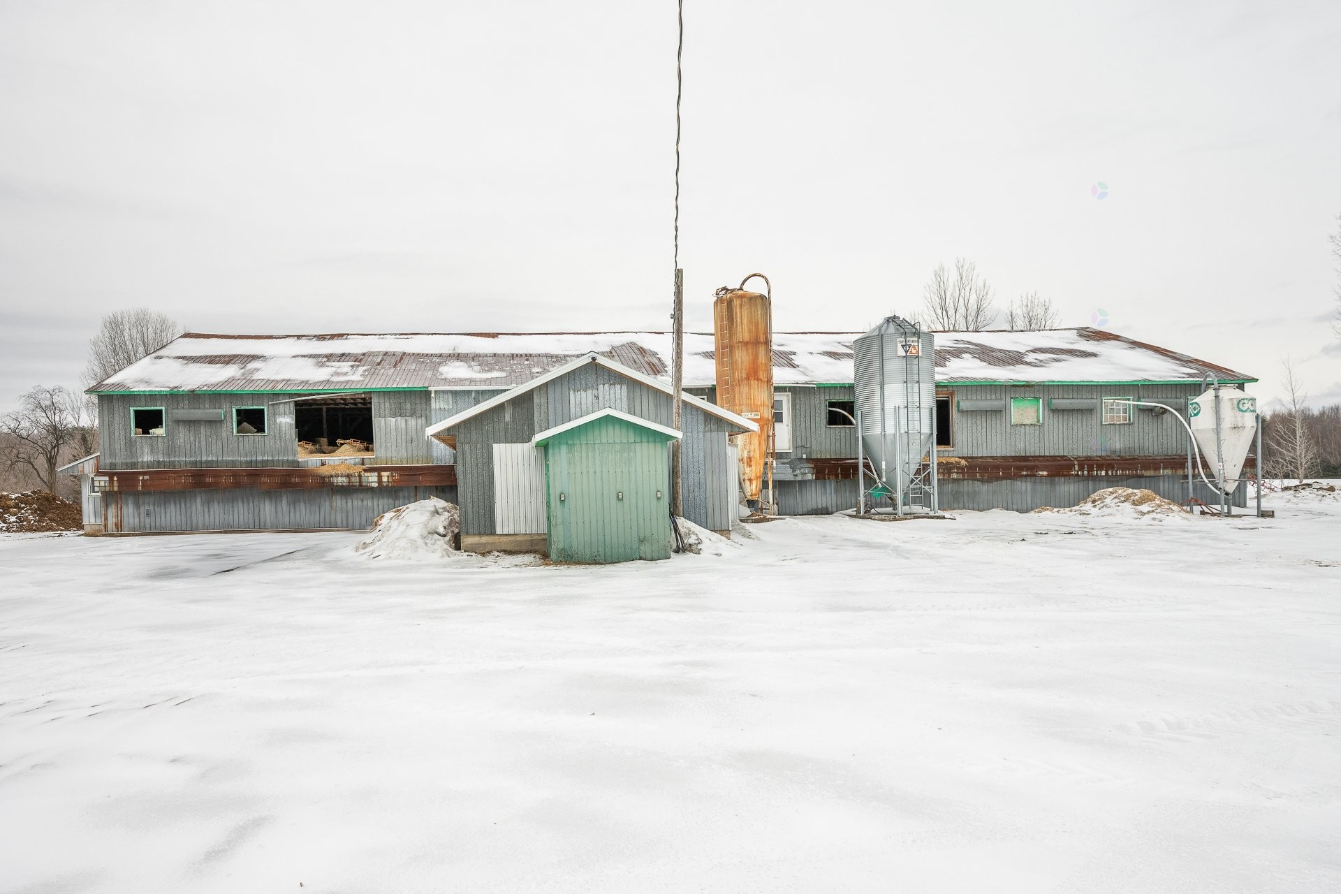 









2402


2e Rue

,
Sainte-Sophie,







QC
J5J1N5

