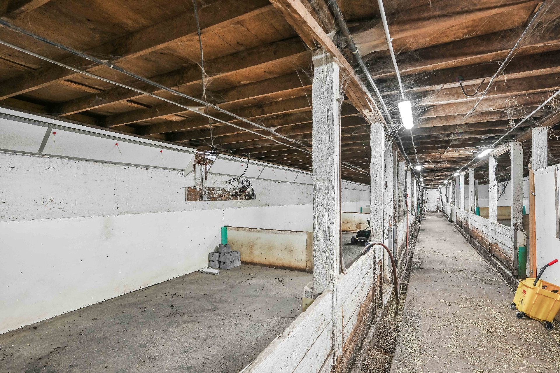 









2402


2e Rue

,
Sainte-Sophie,







QC
J5J1N5

