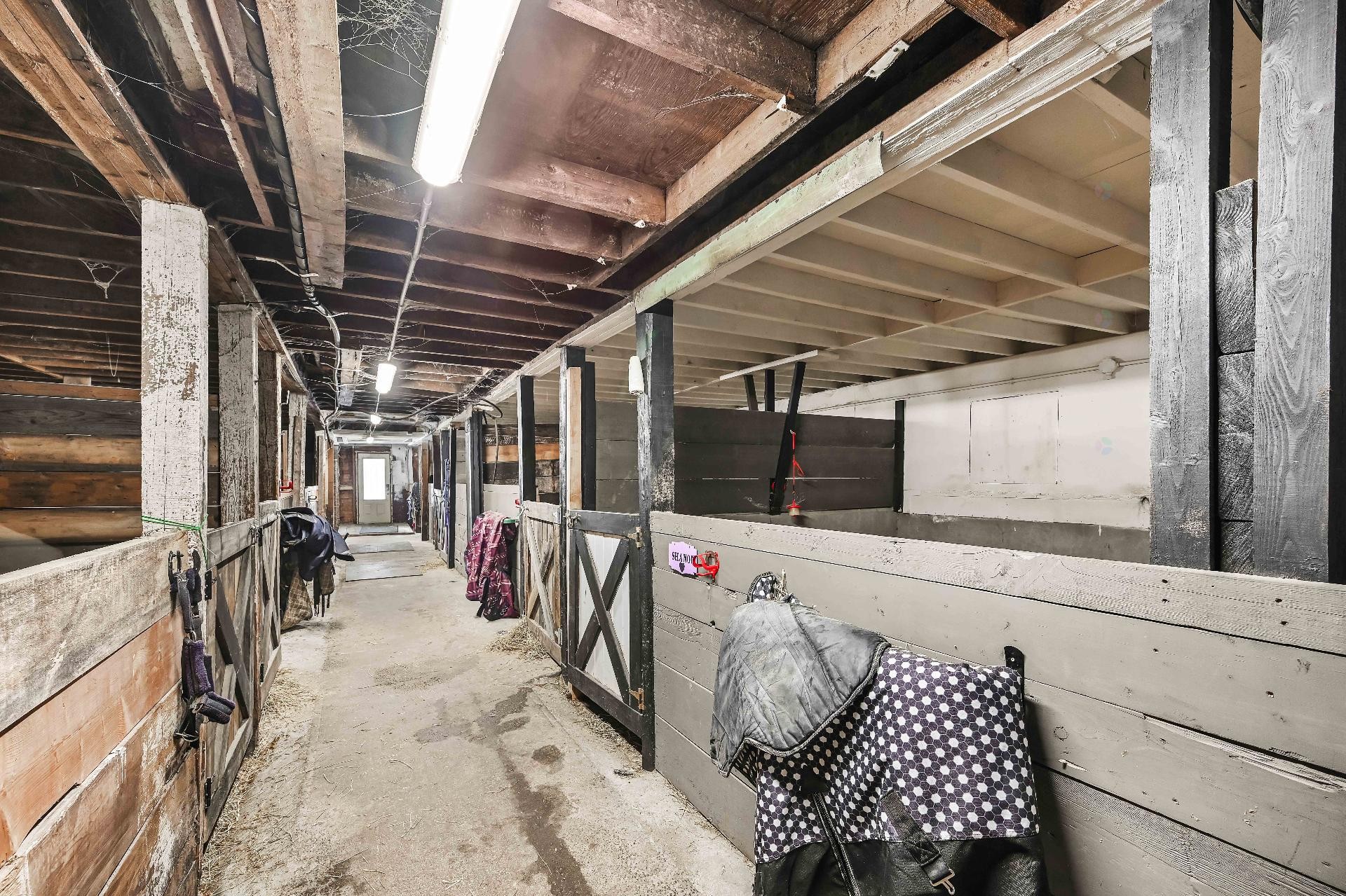 









2402


2e Rue

,
Sainte-Sophie,







QC
J5J1N5

