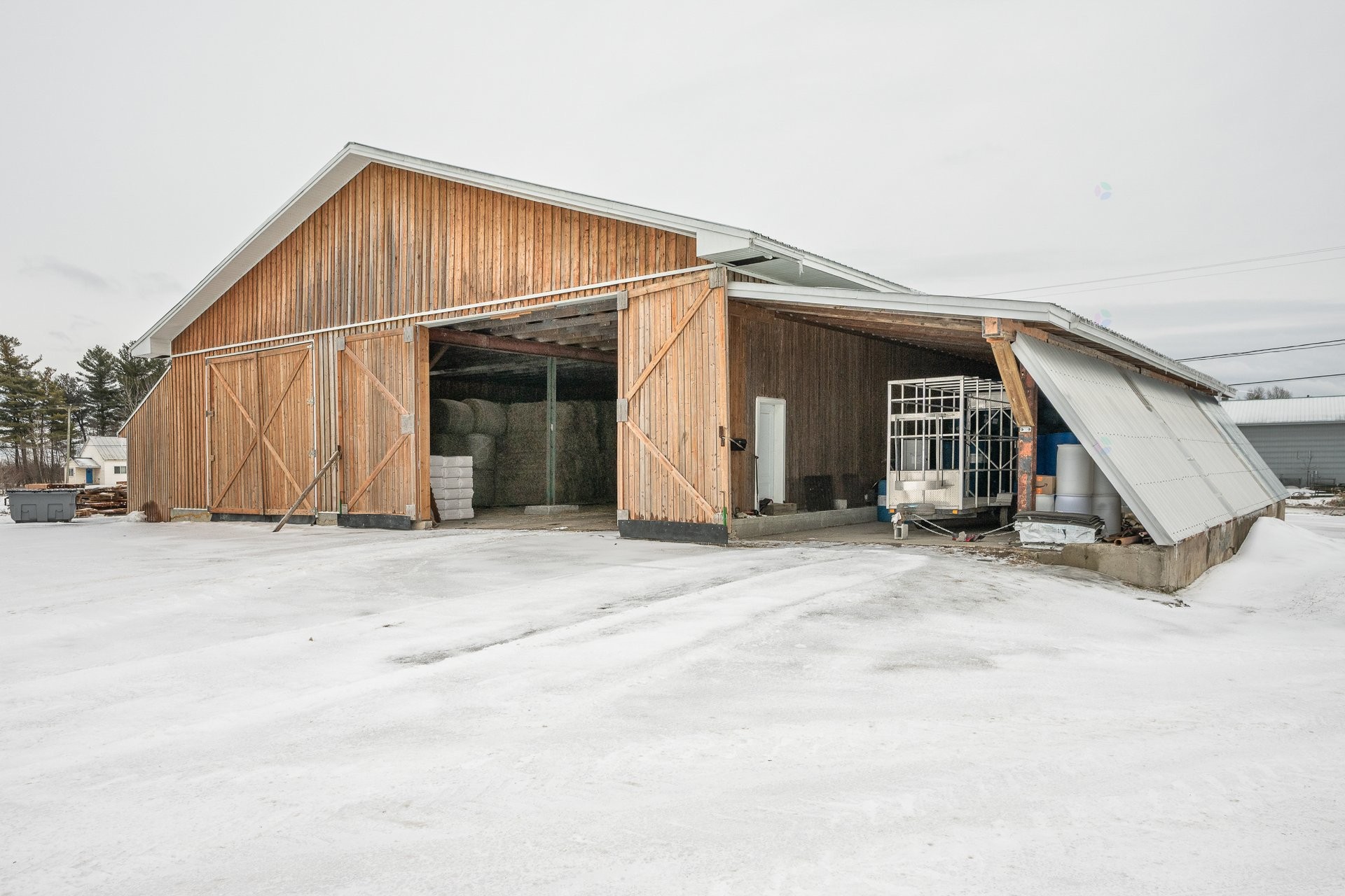 









2402


2e Rue

,
Sainte-Sophie,







QC
J5J1N5

