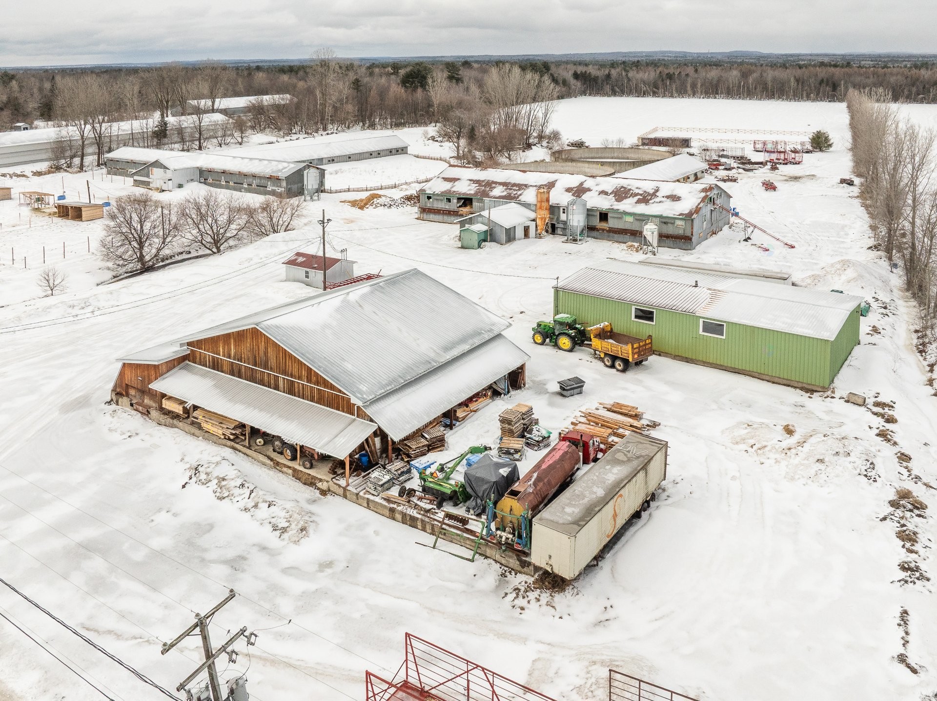 









2402


2e Rue

,
Sainte-Sophie,







QC
J5J1N5

