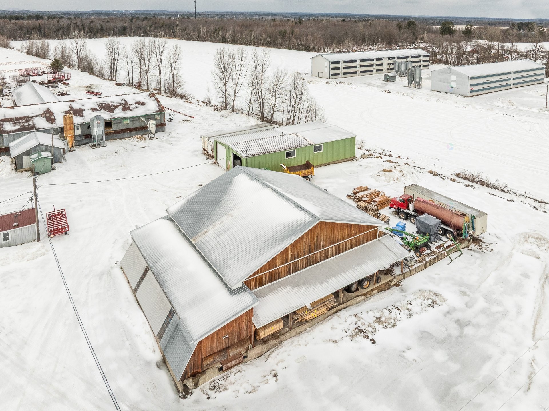 









2402


2e Rue

,
Sainte-Sophie,







QC
J5J1N5

