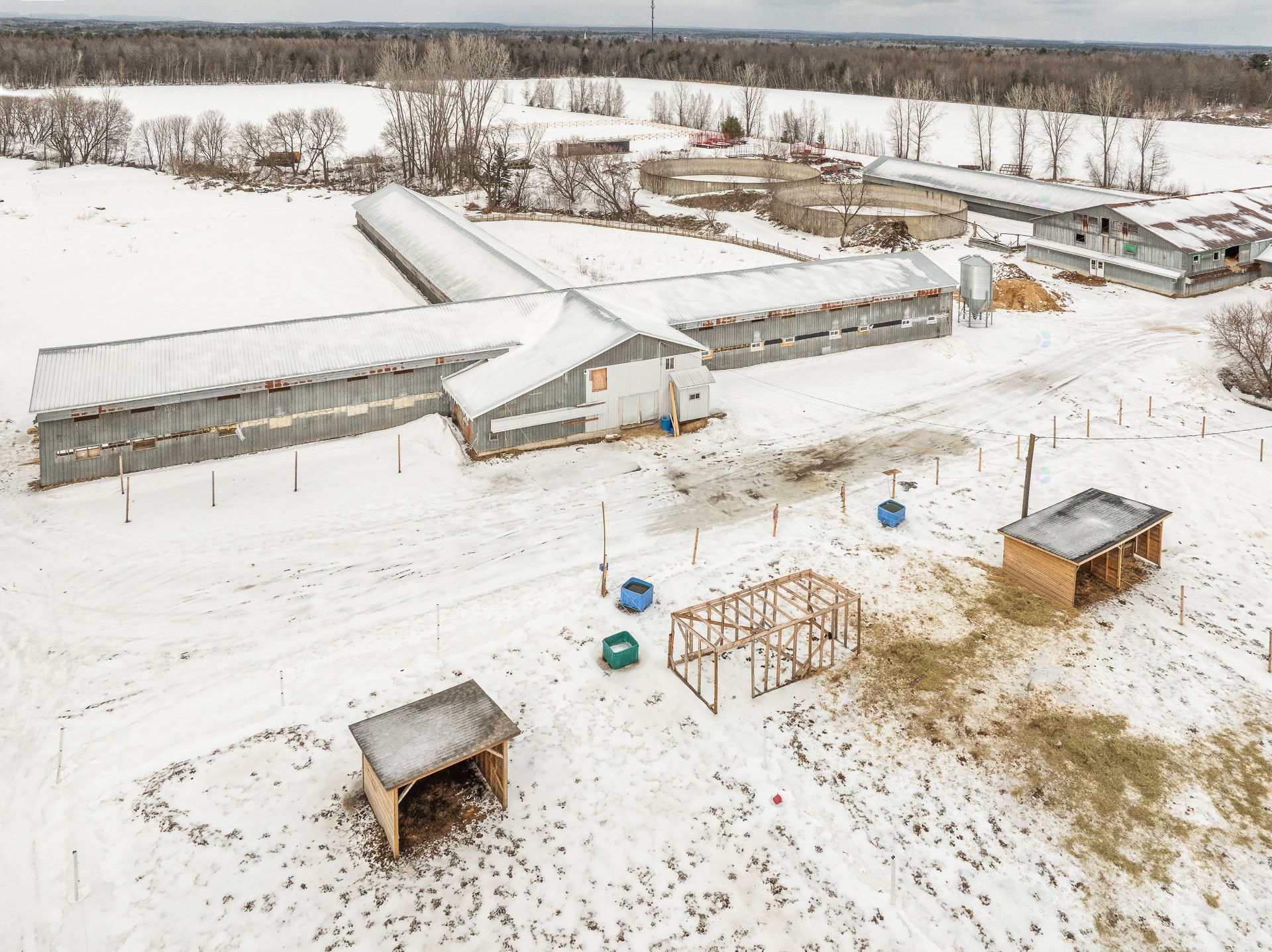 









2402


2e Rue

,
Sainte-Sophie,







QC
J5J1N5

