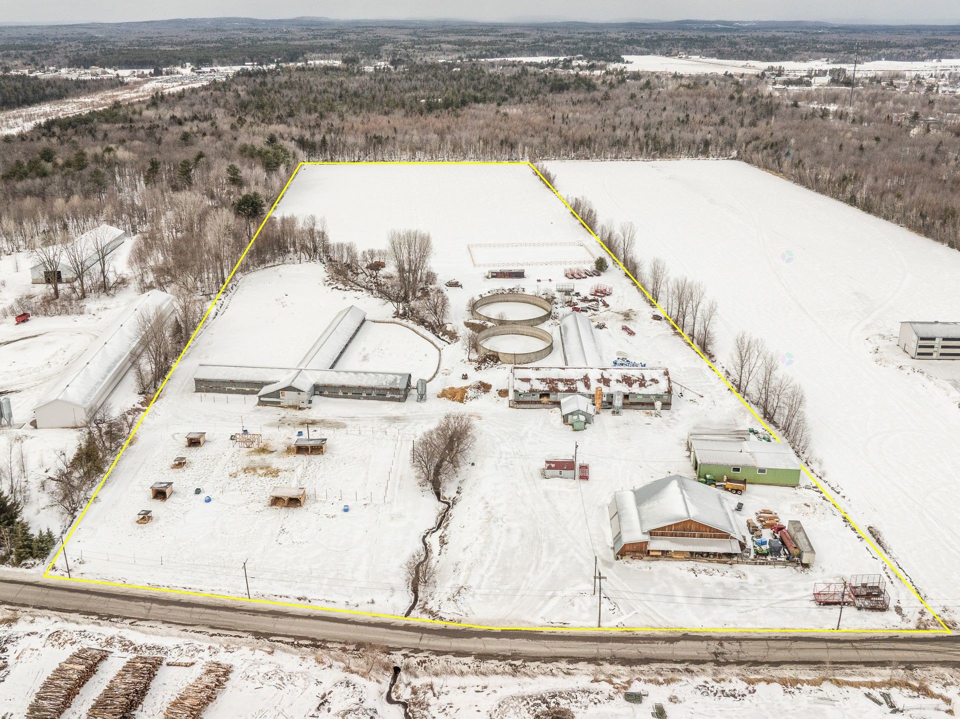 









2402


2e Rue

,
Sainte-Sophie,







QC
J5J1N5

