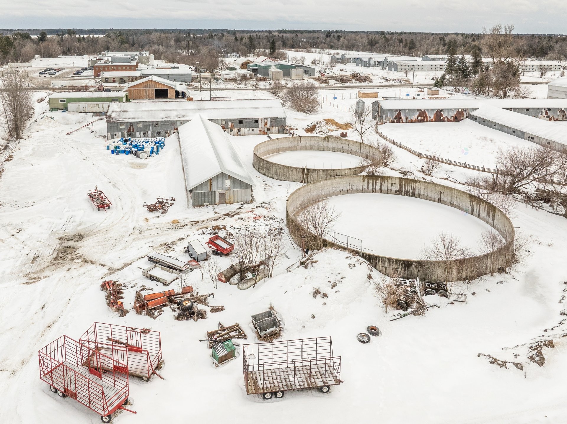 









2402


2e Rue

,
Sainte-Sophie,







QC
J5J1N5

