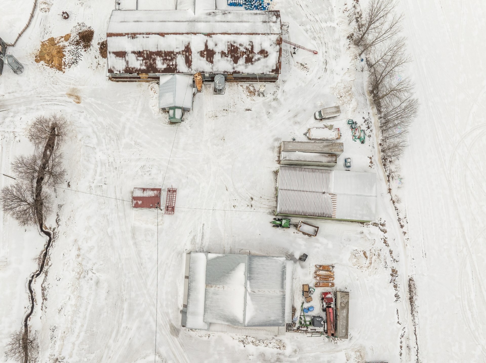 









2402


2e Rue

,
Sainte-Sophie,







QC
J5J1N5

