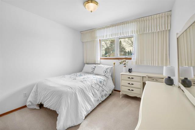 









35


Masterton

CR,
Winnipeg,




MB
R2P 0M8

