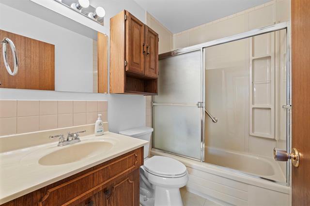 









35


Masterton

CR,
Winnipeg,




MB
R2P 0M8

