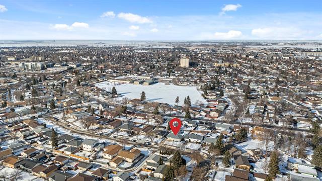 









35


Masterton

CR,
Winnipeg,




MB
R2P 0M8

