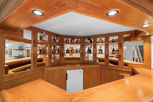 









35


Masterton

CR,
Winnipeg,




MB
R2P 0M8

