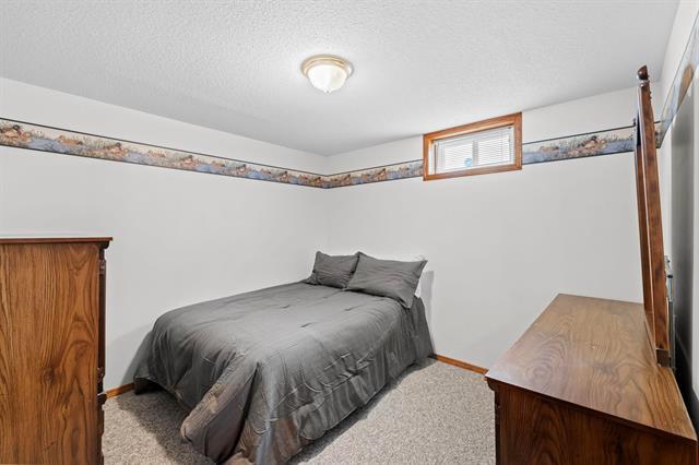 









35


Masterton

CR,
Winnipeg,




MB
R2P 0M8

