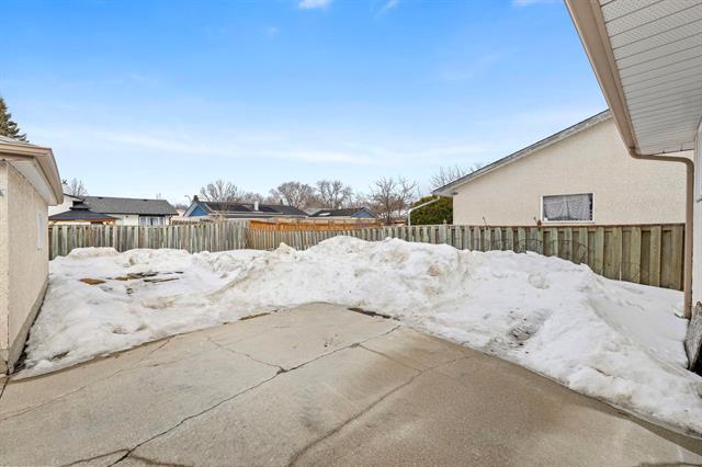 









35


Masterton

CR,
Winnipeg,




MB
R2P 0M8

